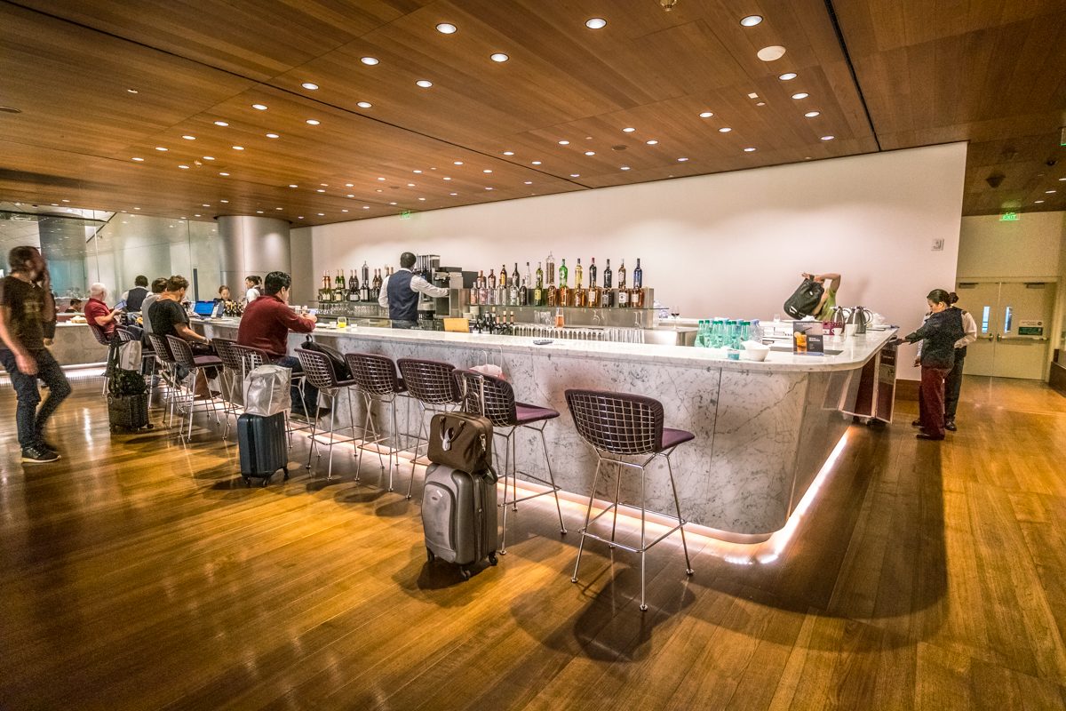 Qatar Airways Al Mourjan Lounge --- Upstairs Bar