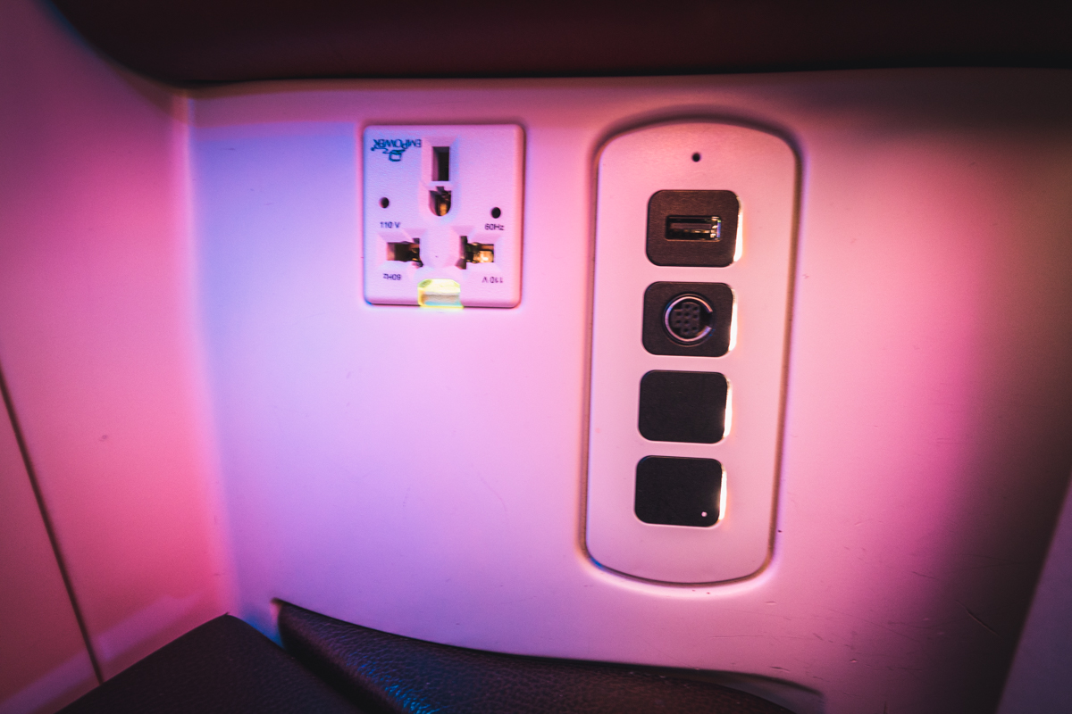 Qatar Airways Airbus A350 Business Class --- Power Sockets