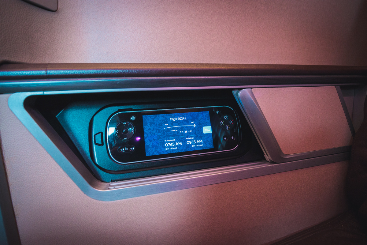 Singapore Airlines Boeing 777 First Class - IFE Remote