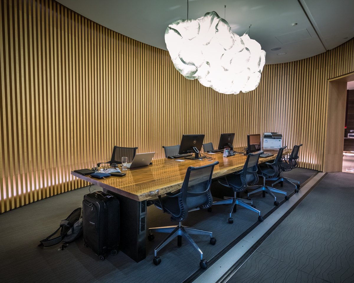 Air Canada Heathrow Lounge --- Business Center