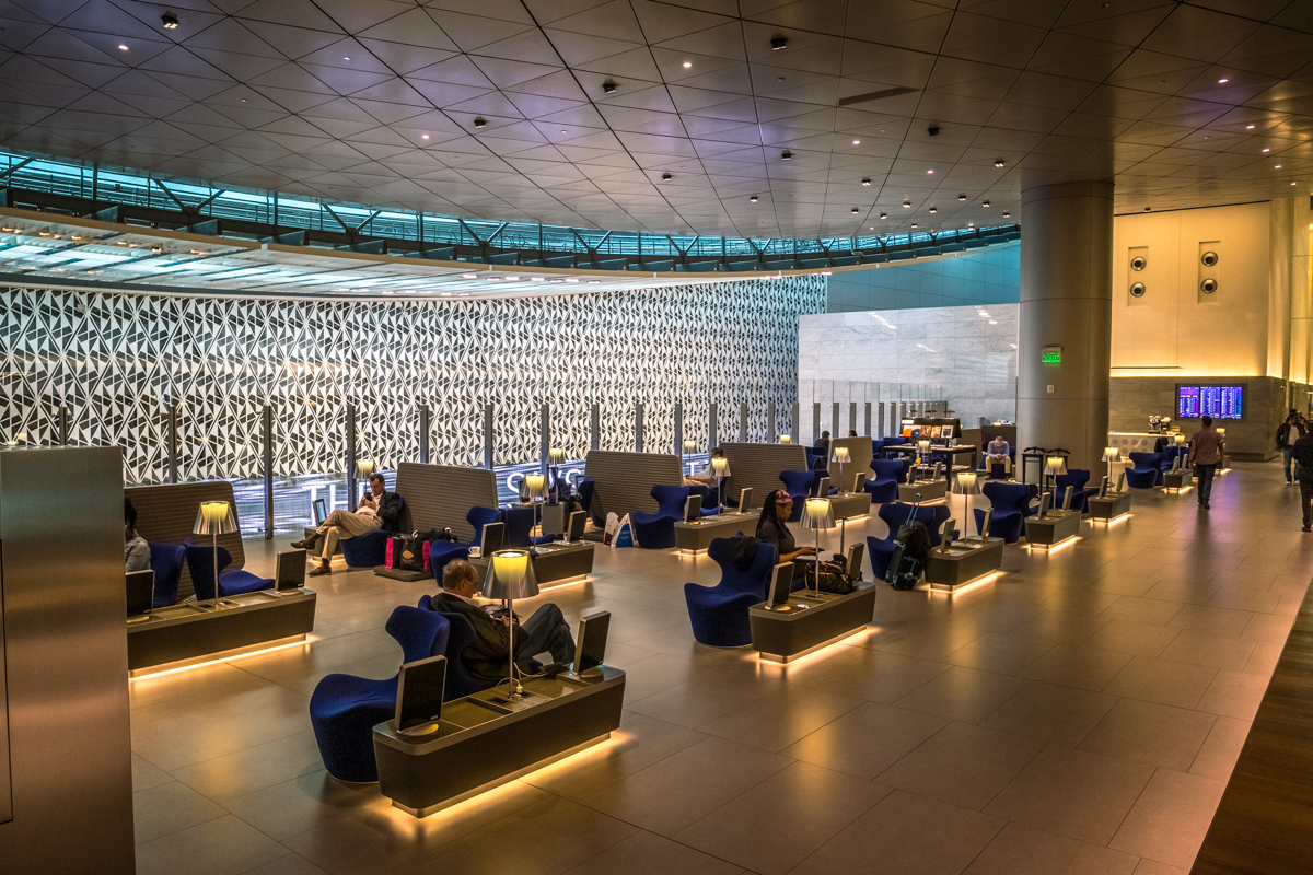 Qatar Airways Al Mourjan Lounge - Seating