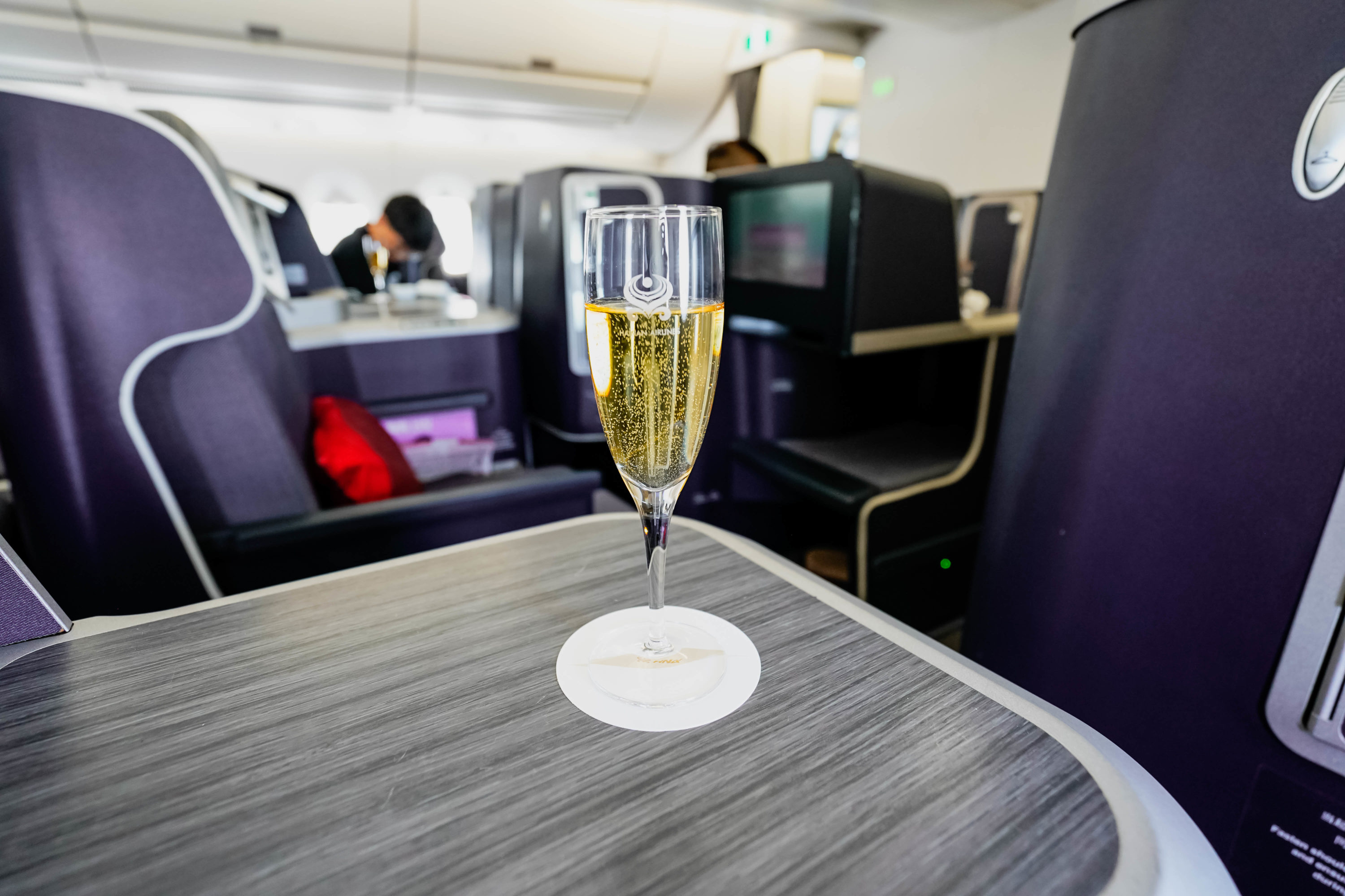 Hainan_Airlines_A350_Business_Class_Champagne_Cherag_Dubash Hainan Airlines A350 Business Class Champagne