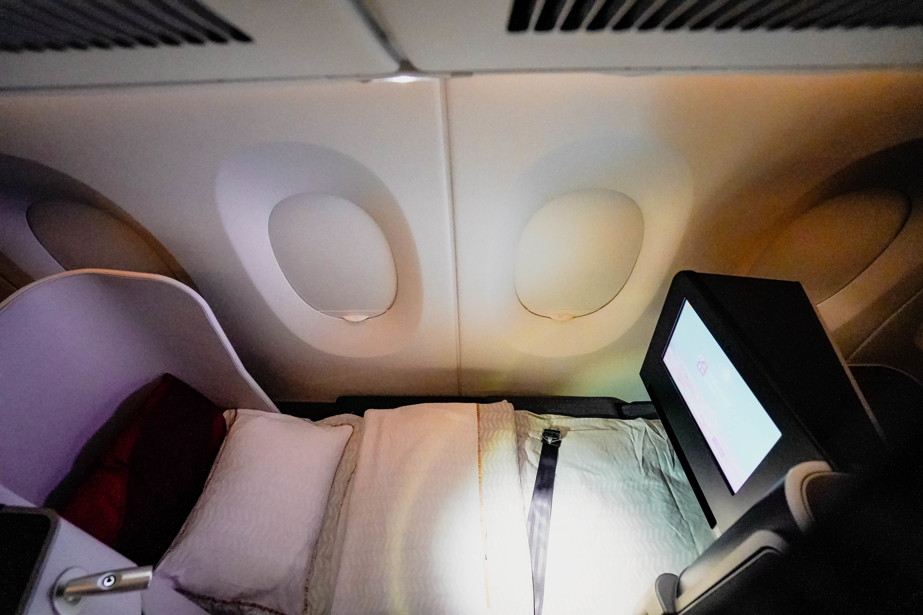 Hainan Airlines A350 Business Class Bedding - Cherag Dubash