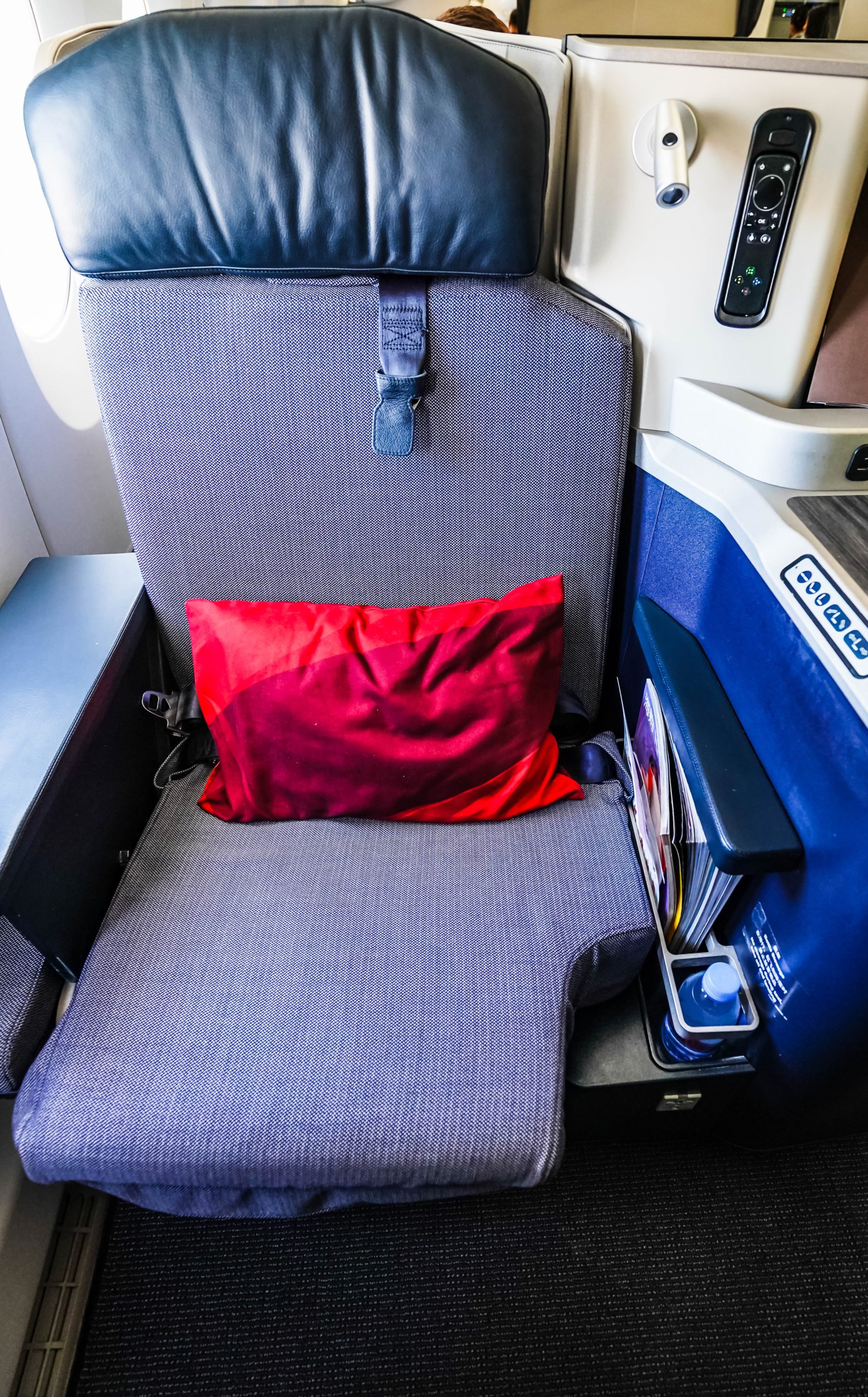 Hainan Airlines A350 Business Class Seat - Cherag Dubash