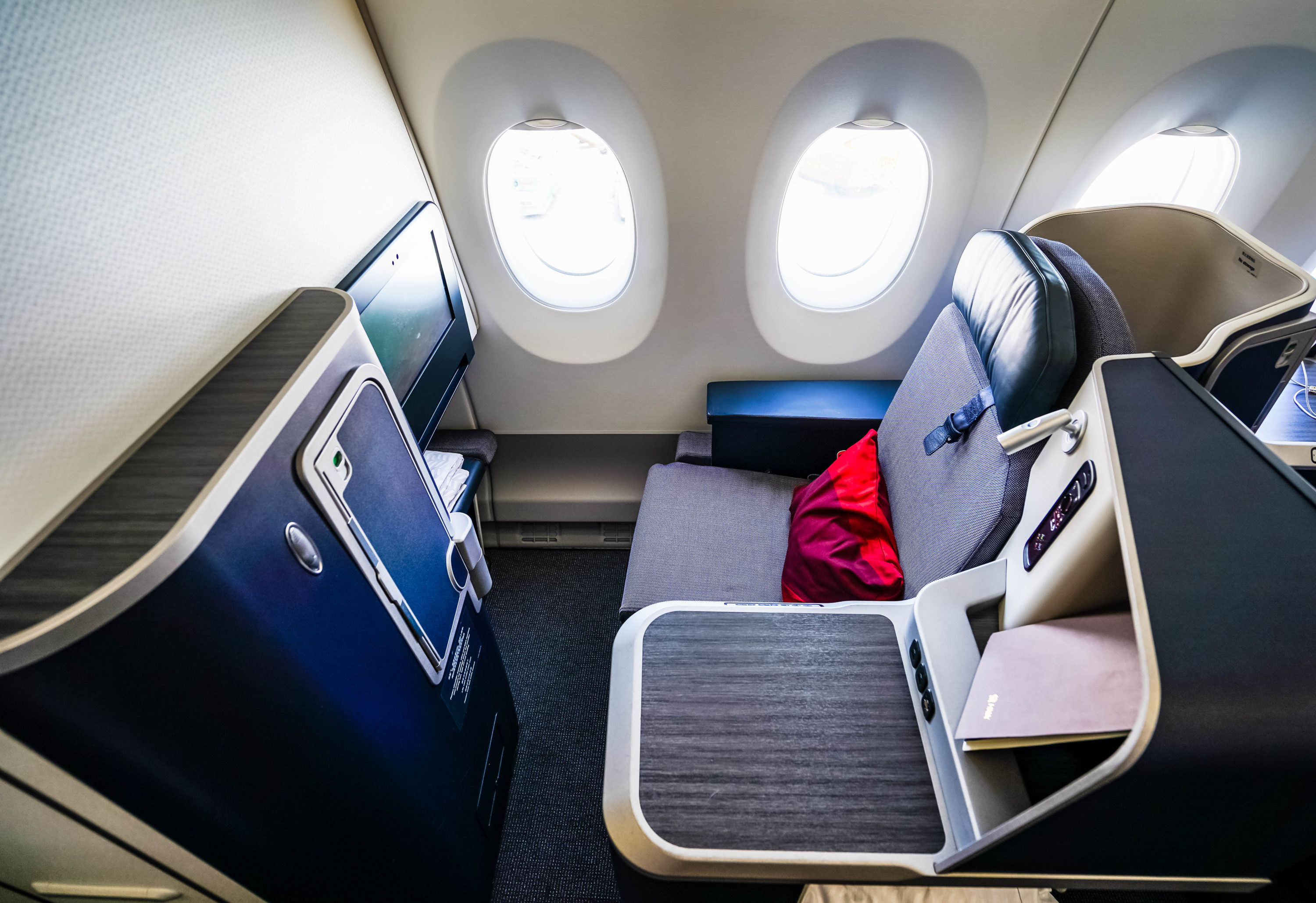 Hainan Airlines A350 Business Class Seat - Cherag Dubash