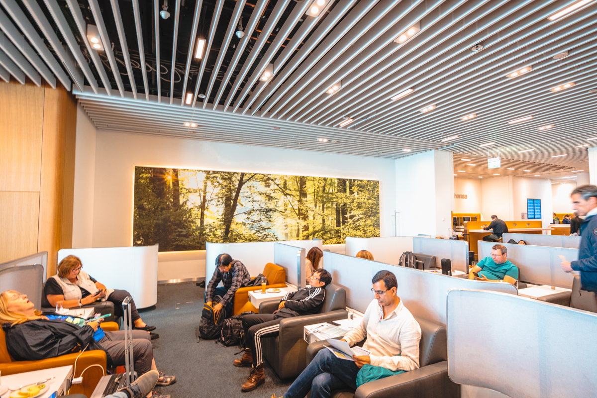 Lufthansa Business Lounge Munich - Lounge Seating
