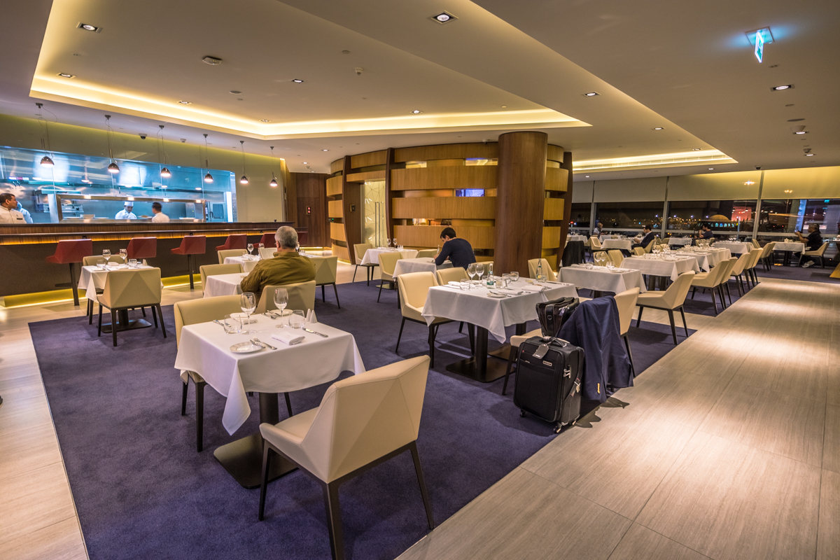 Etihad Airways First Class Lounge Abu Dhabi Dining Area