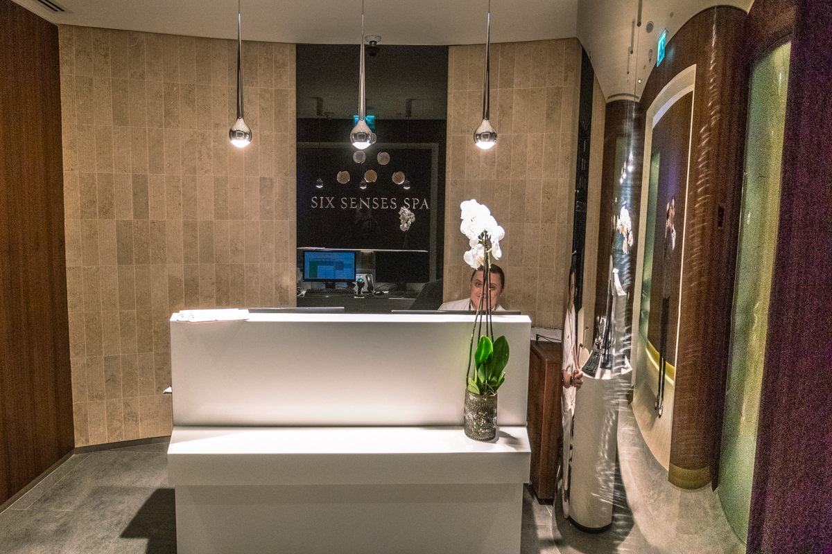 Etihad Airways First Class Lounge Abu Dhabi Spa Reception