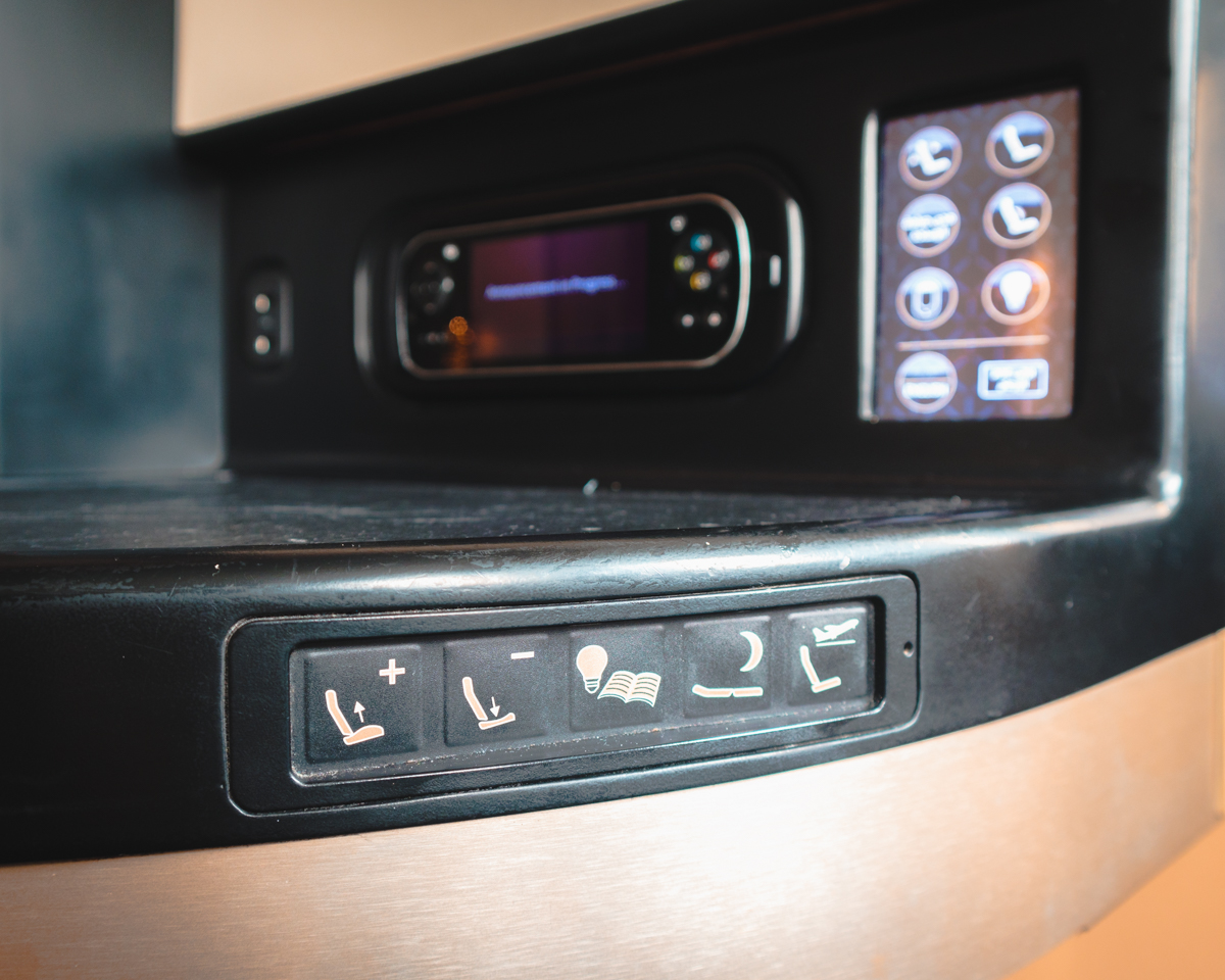 Etihad Airways Boeing 787-9 Business Class Shortcut Buttons