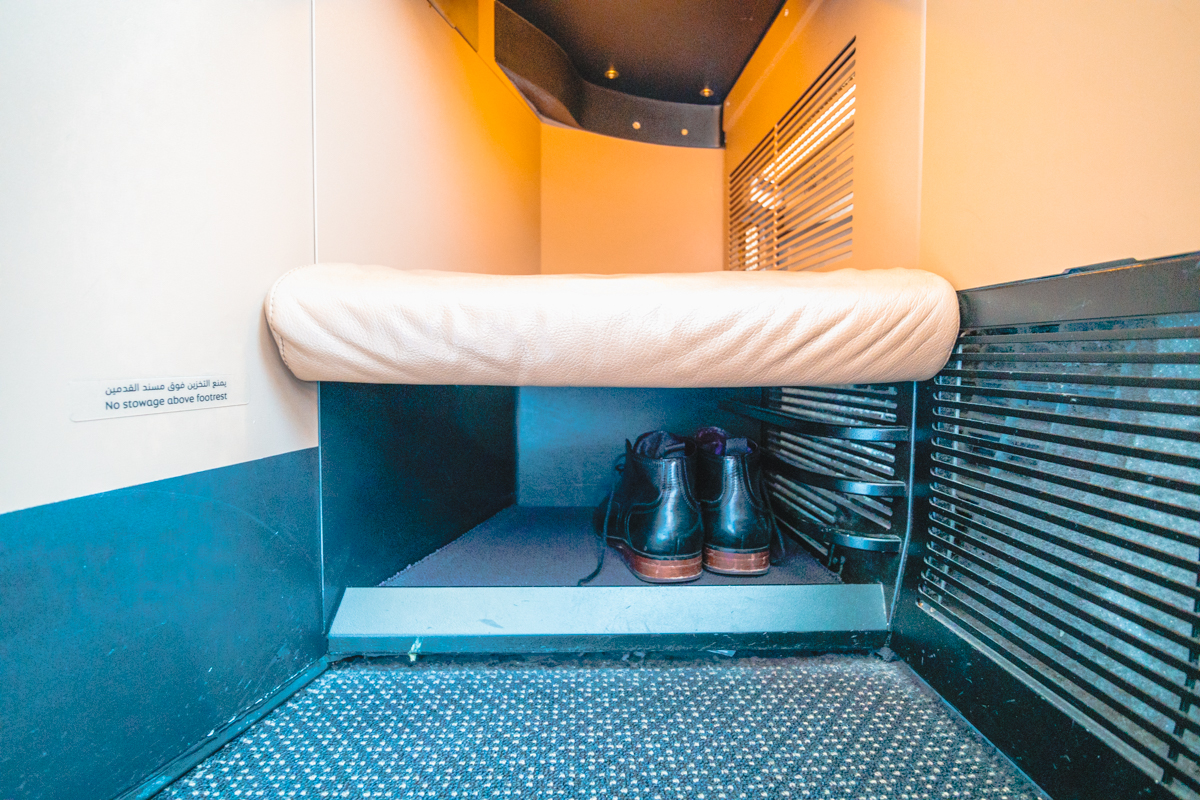 Etihad Airways Boeing 787-9 Business Class Storage