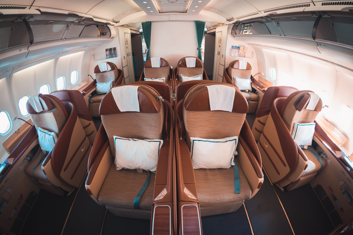 Oman Air Airbus A330 Old Business Class Middle Seats