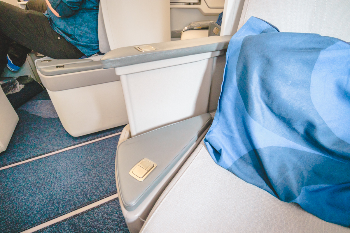 Finnair Airbus A350 Business Class Adjustable Armrest