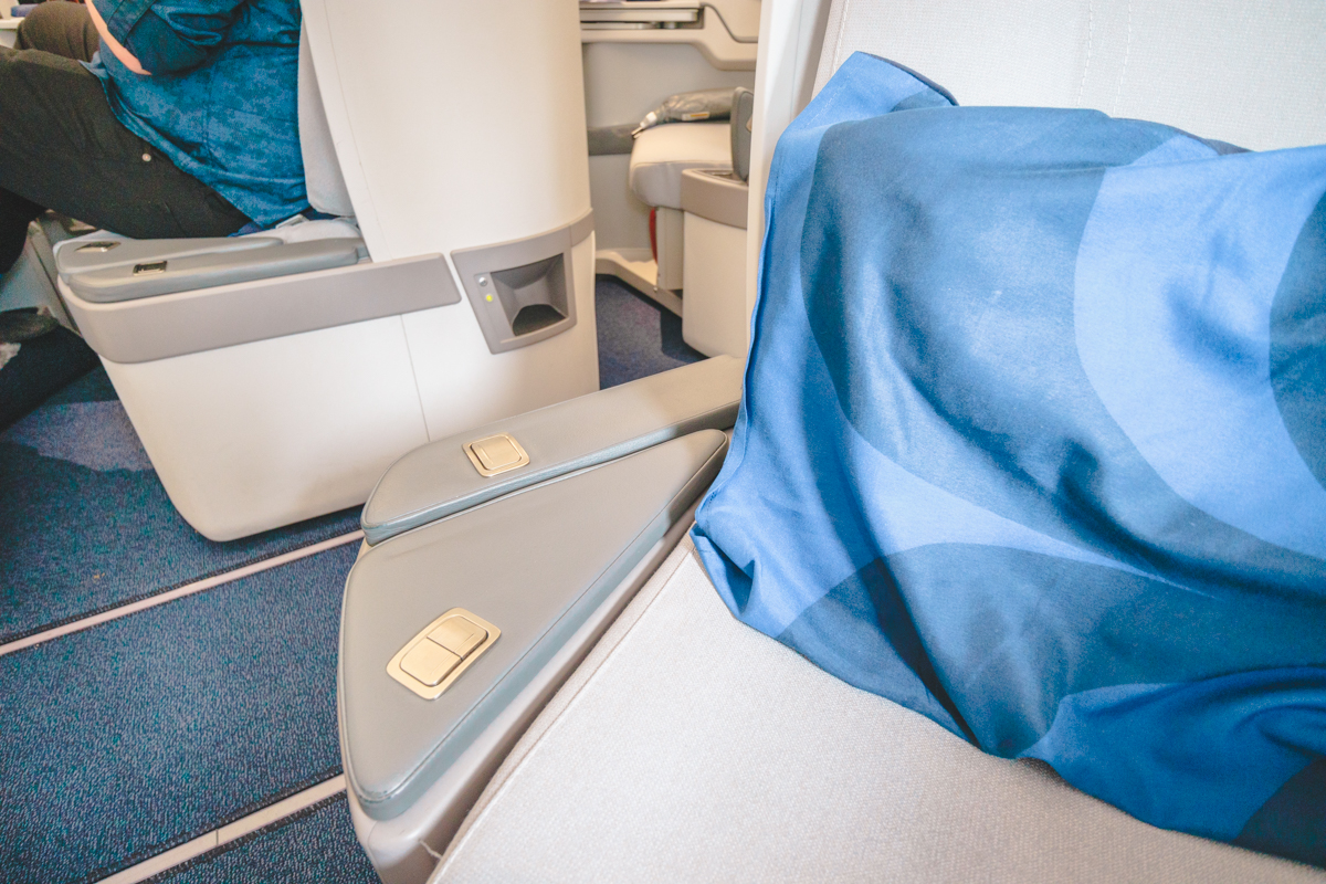 Finnair Airbus A350 Business Class Adjustable Armrest