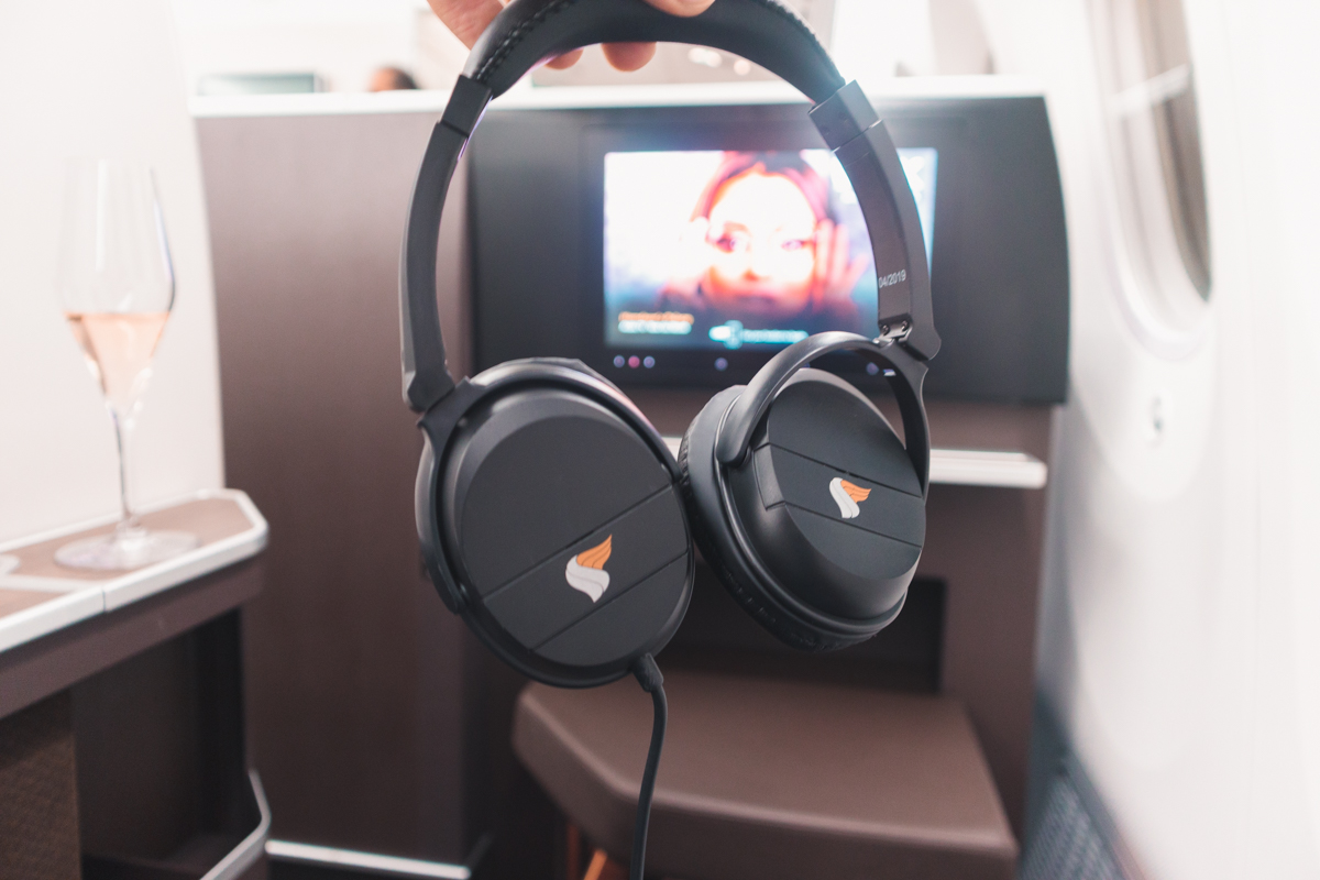 Oman Air Boeing 787-9 Business Class Headphones