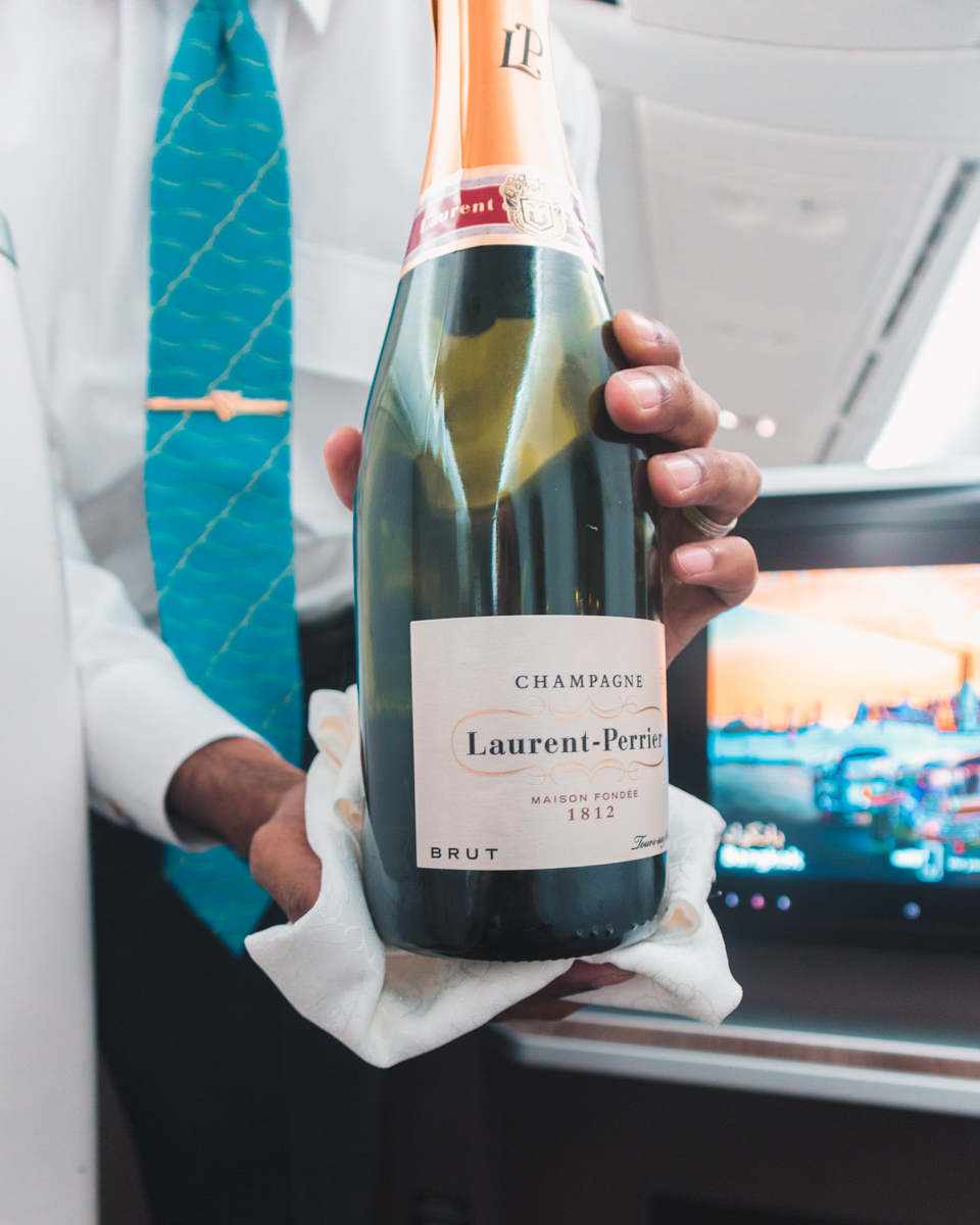 Oman Air Boeing 787-9 Business Class Champagne
