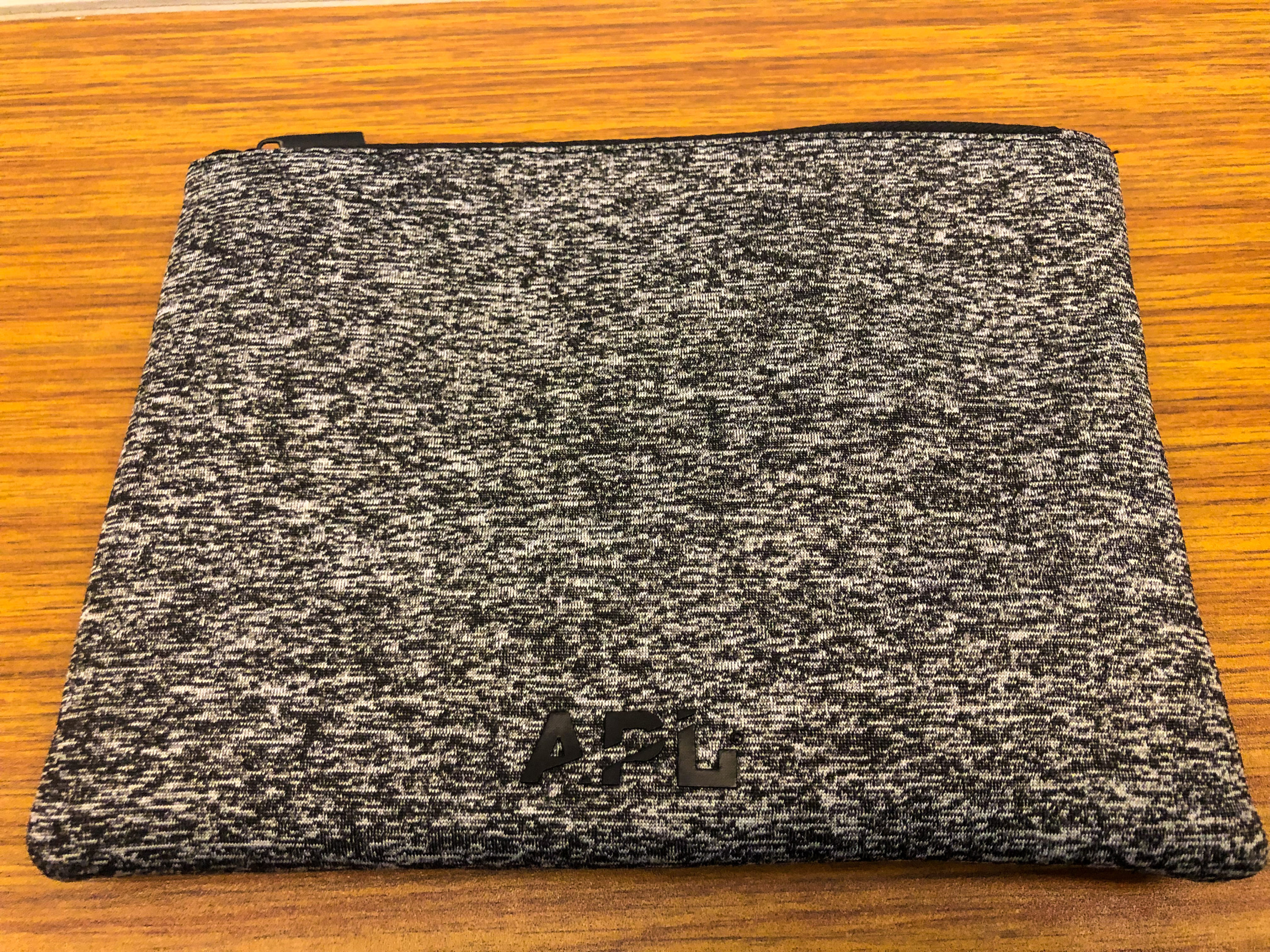 American Airlines Flagship First Class A321T APL Amenity Kit