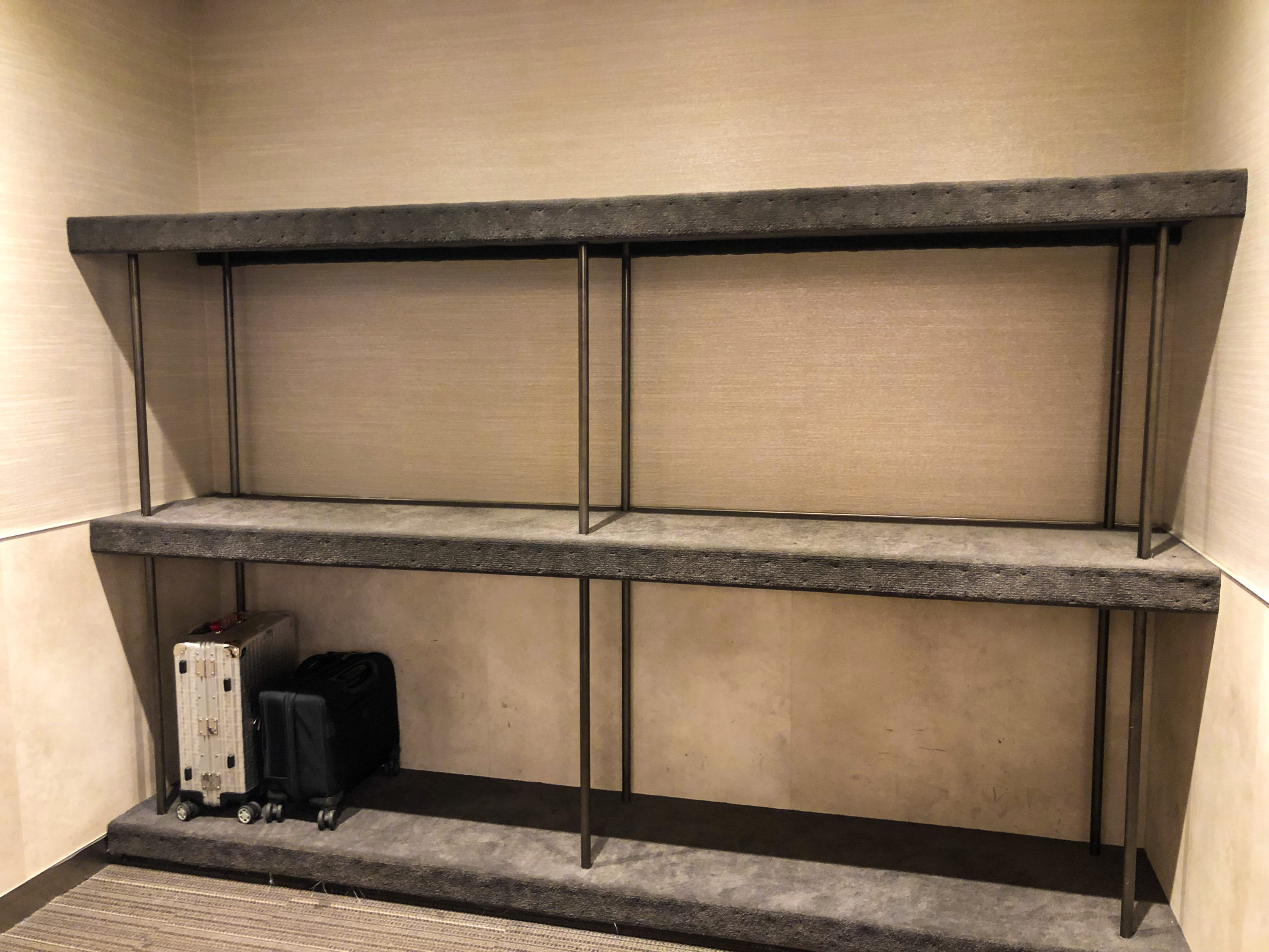 American Airlines Flagship Lounge JFK cloak room