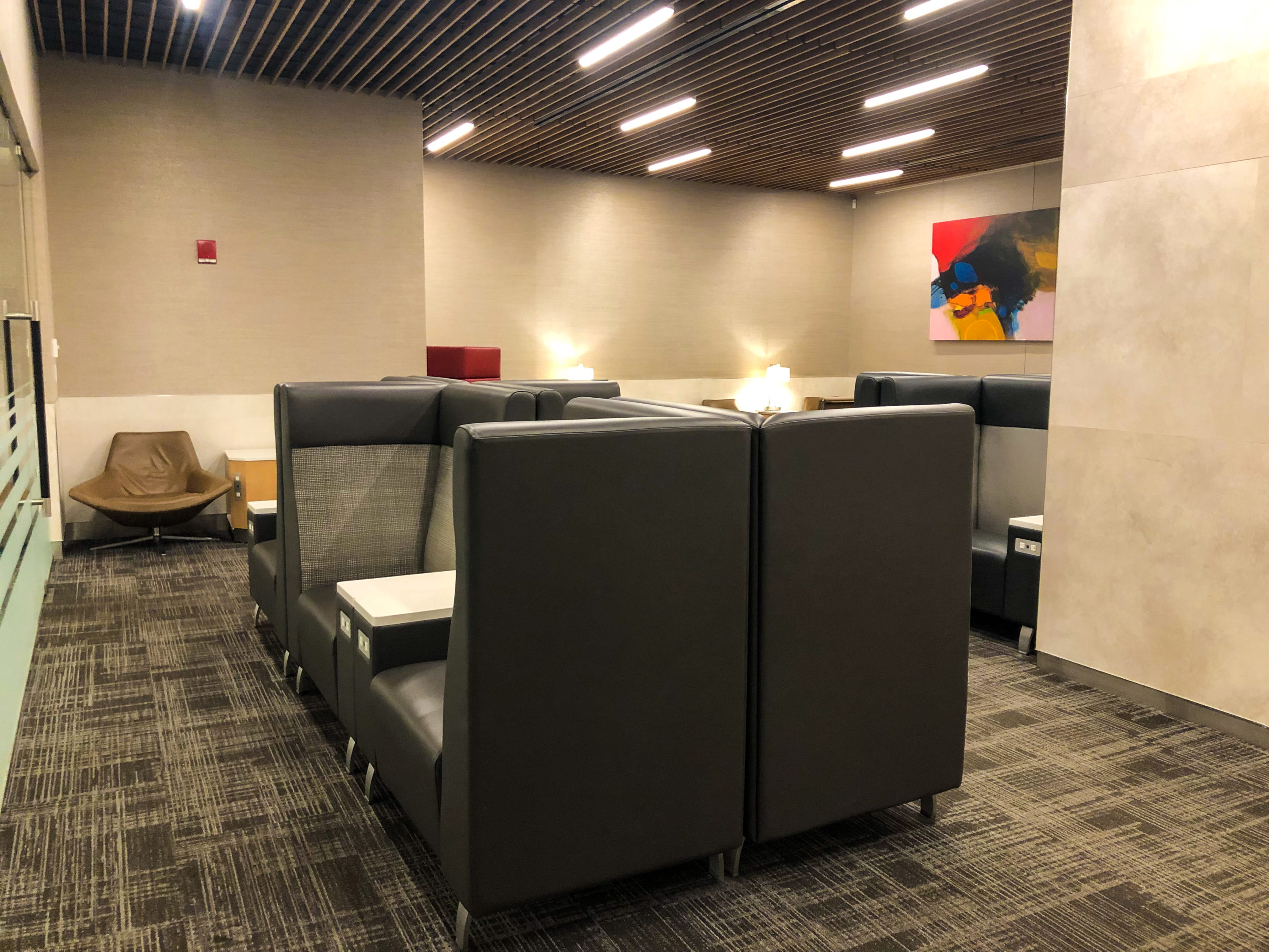 American Airlines Flagship Lounge JFK quiet room seating