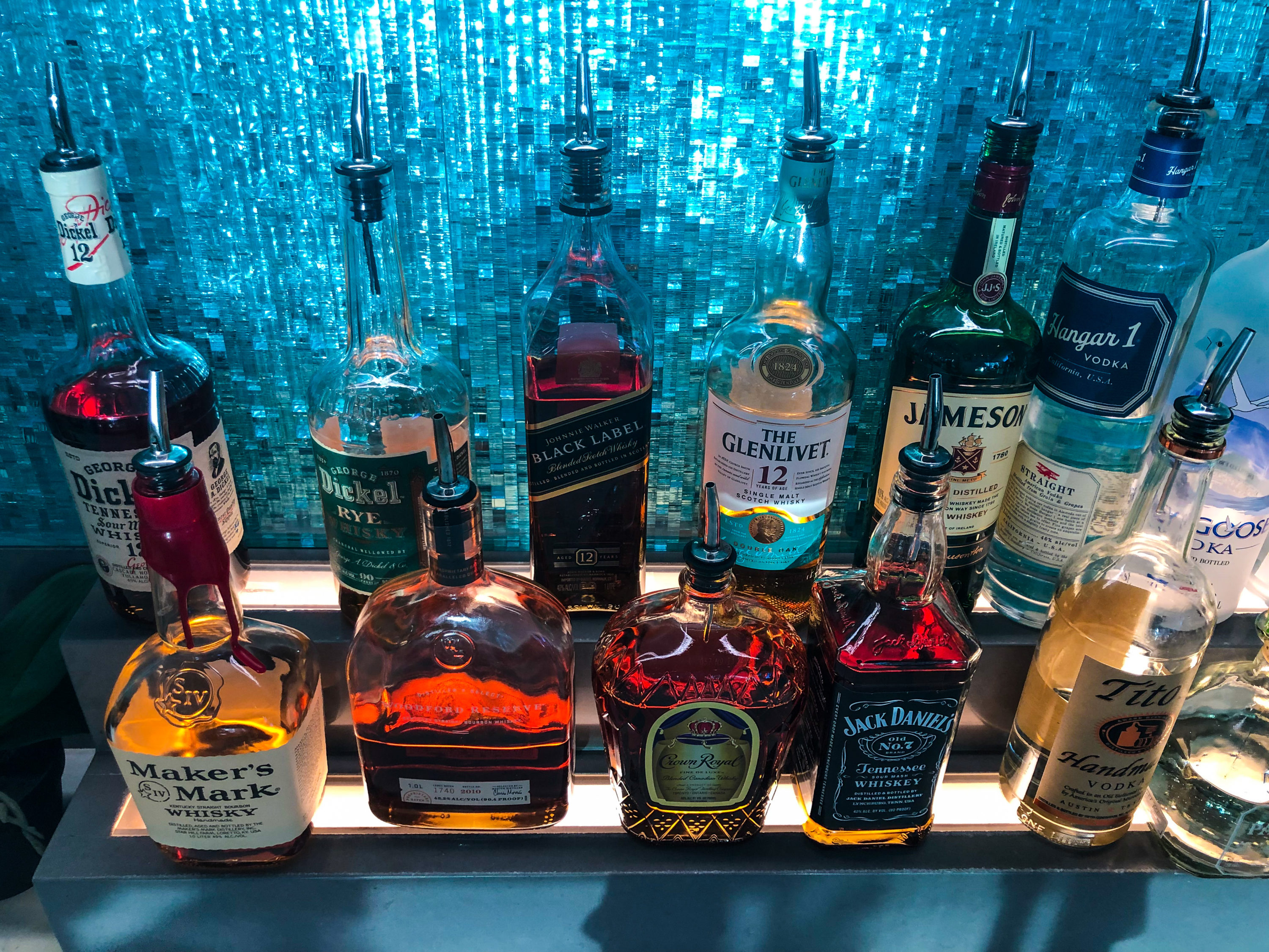 American Airlines Flagship Lounge LAX self-serve alcohol 1