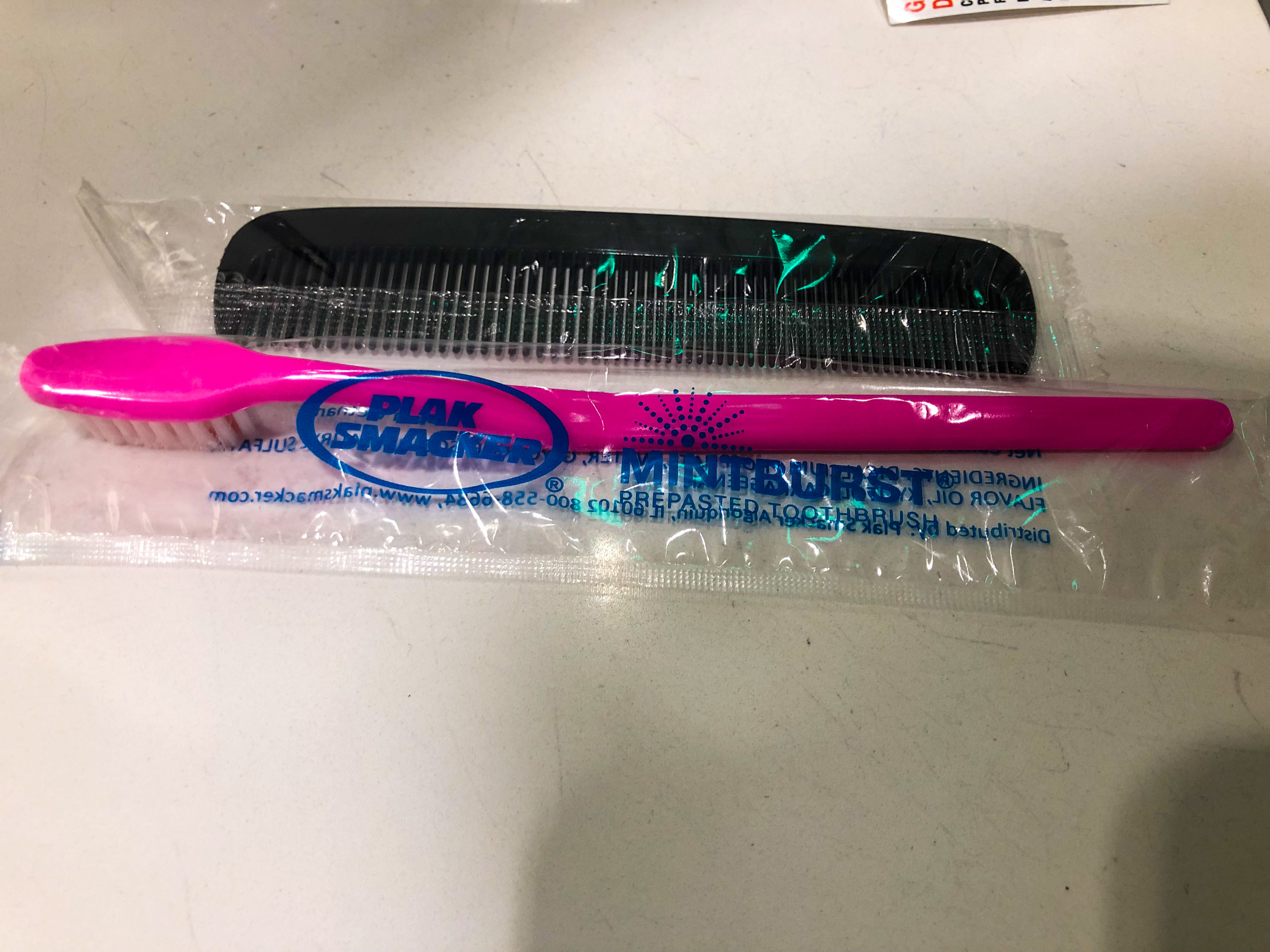 American Airlines Flagship Lounge LAX shower suites included toiletries