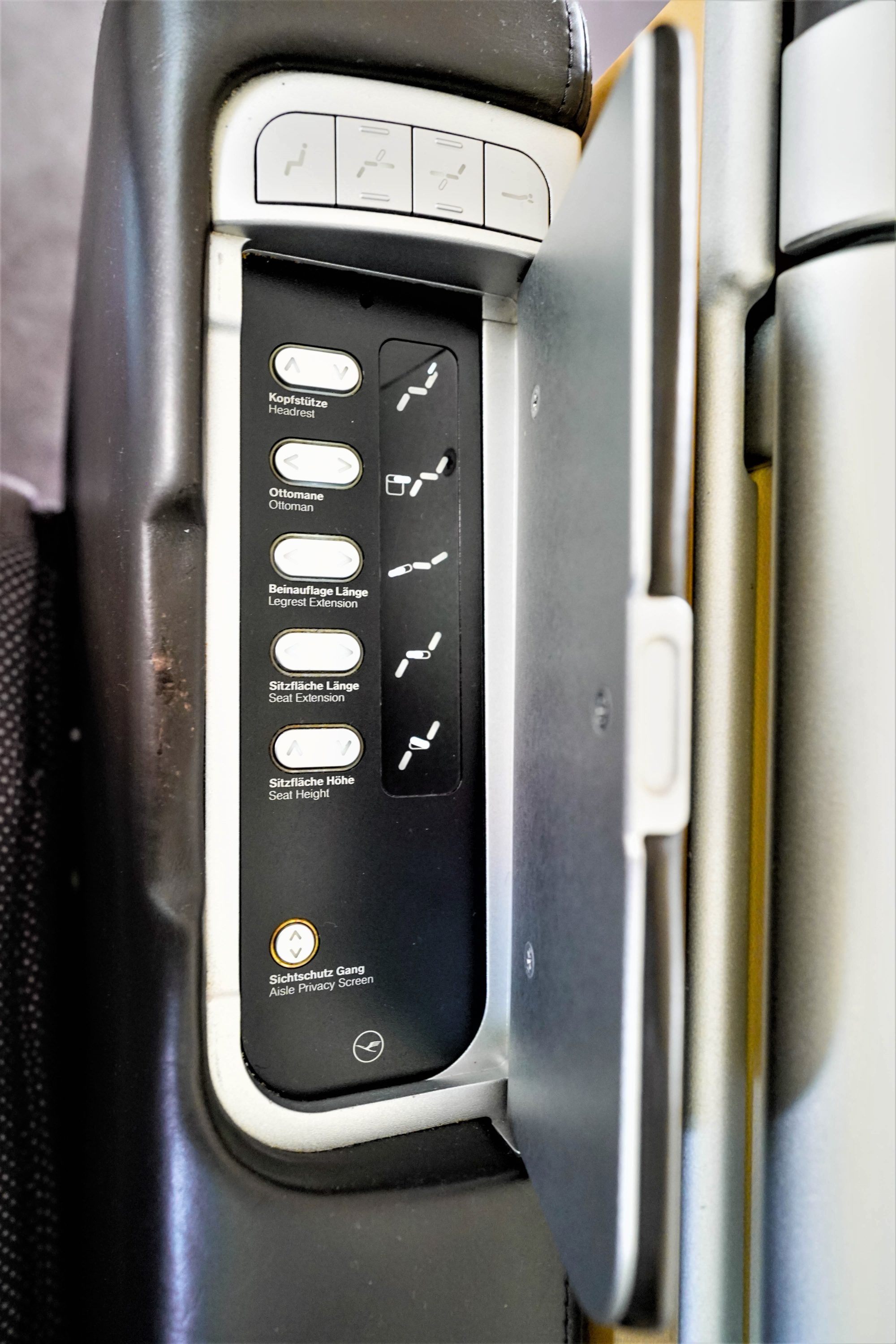 Lufthansa B747-8 First Class - Seat Controls_Cherag_Dubash