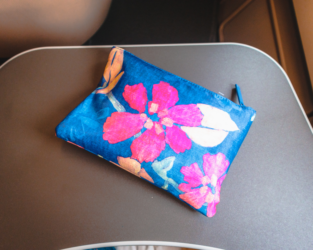 Qantas Airbus A330 Business Class Amenity Kit