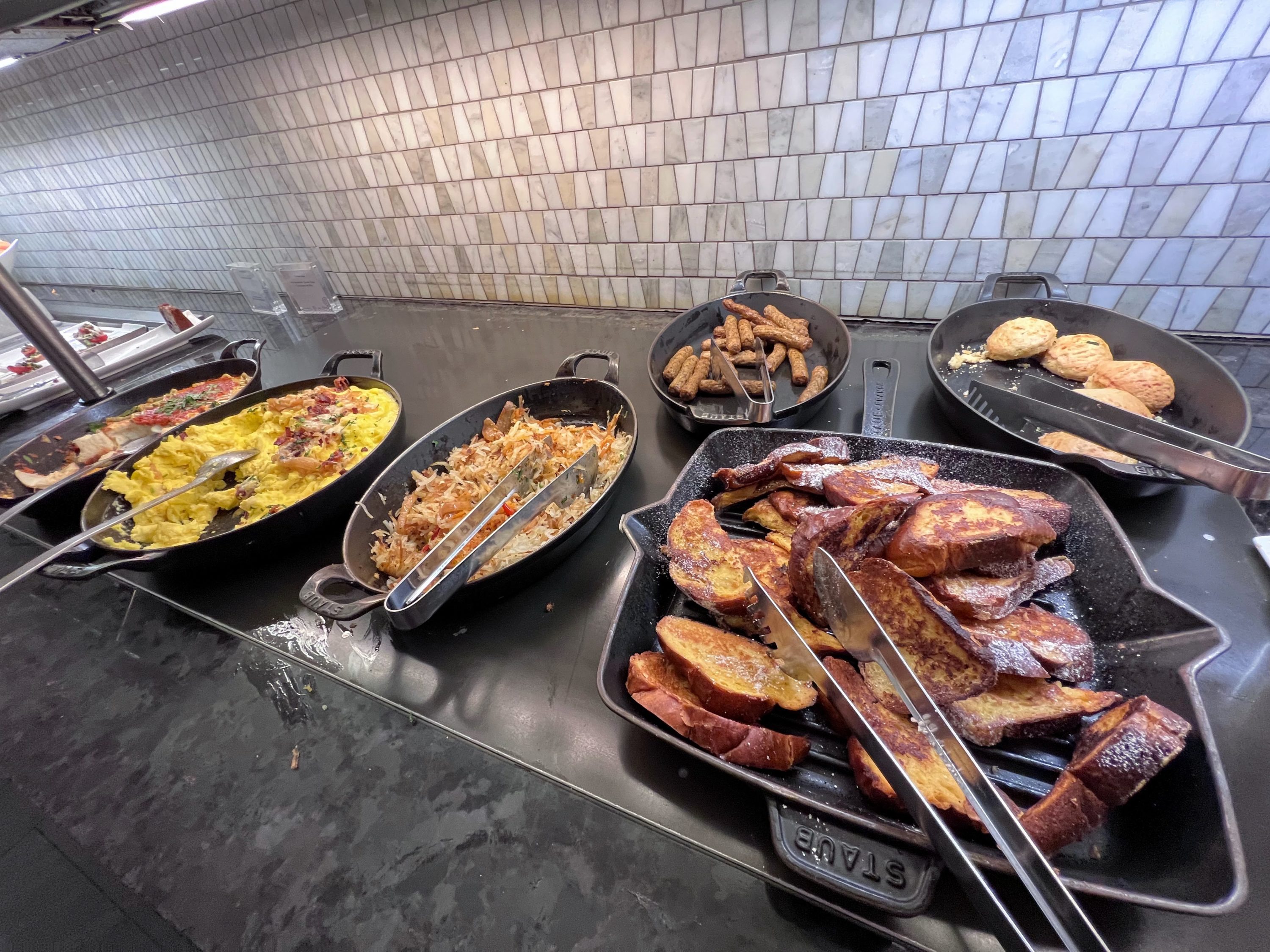 Houston Centurion Lounge breakfast buffet