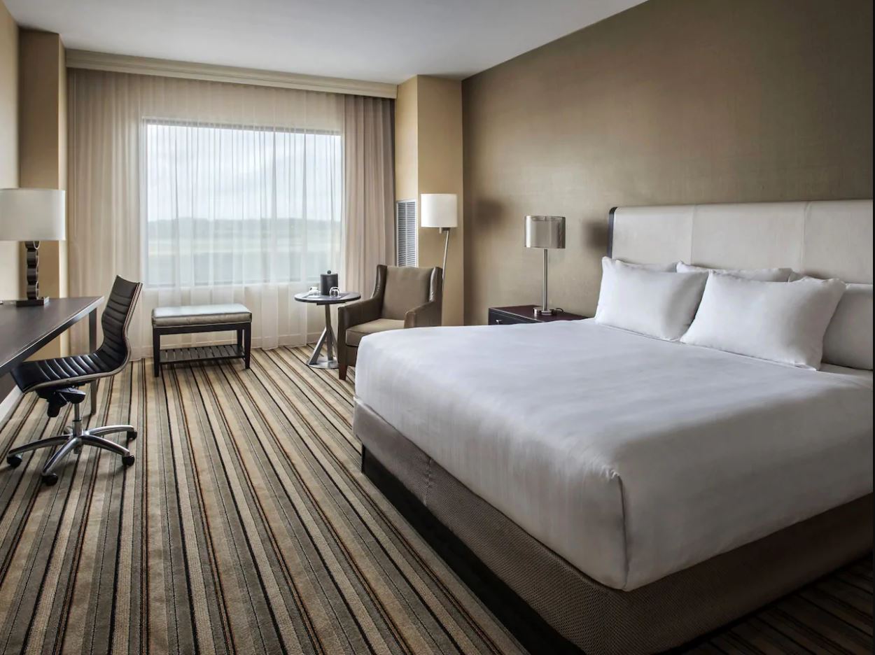 Hyatt Regency Pittsburgh International Airport Hyatt Regency Pittsburgh International Airport