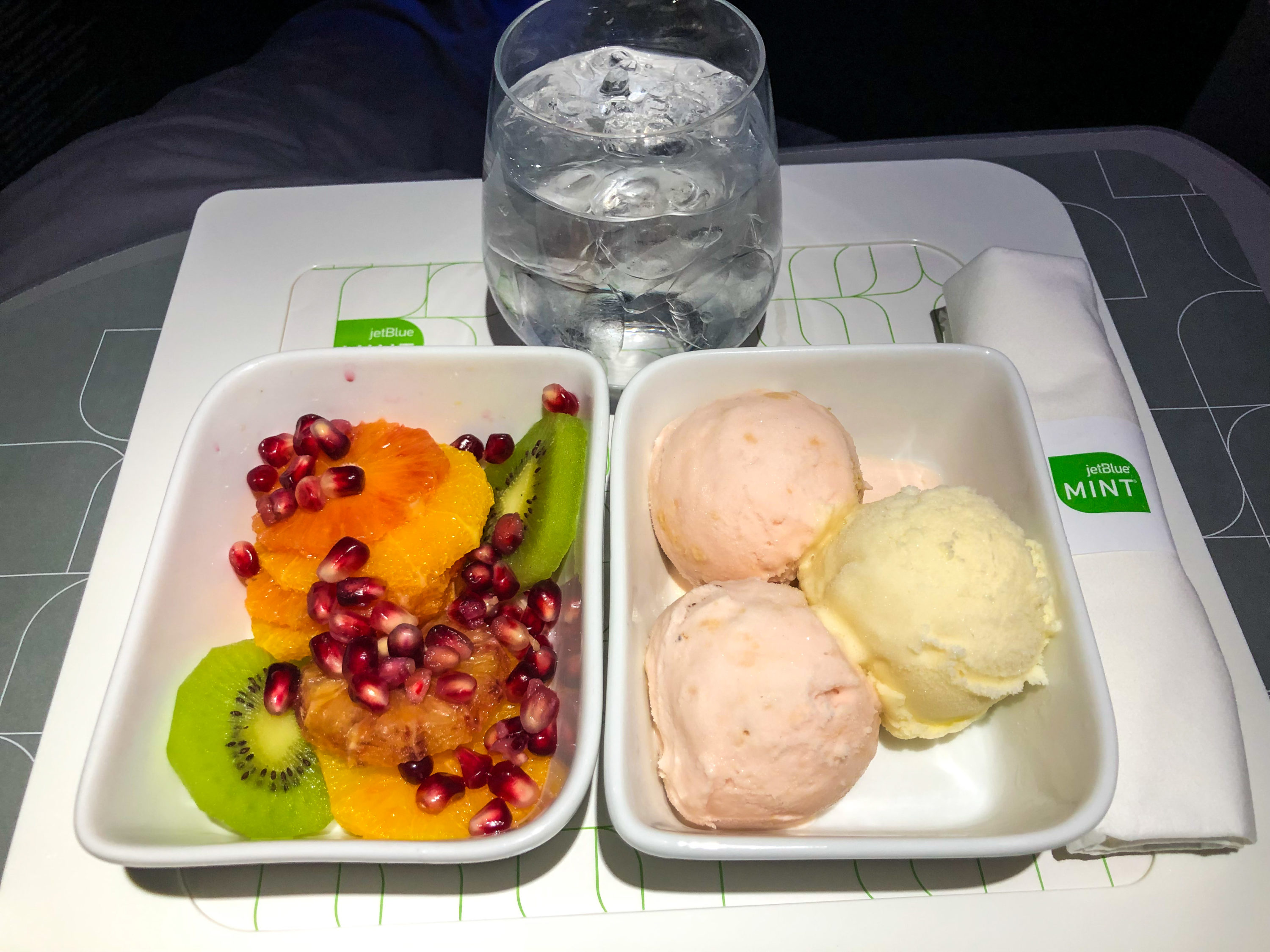 JetBlue Mint A321 dessert