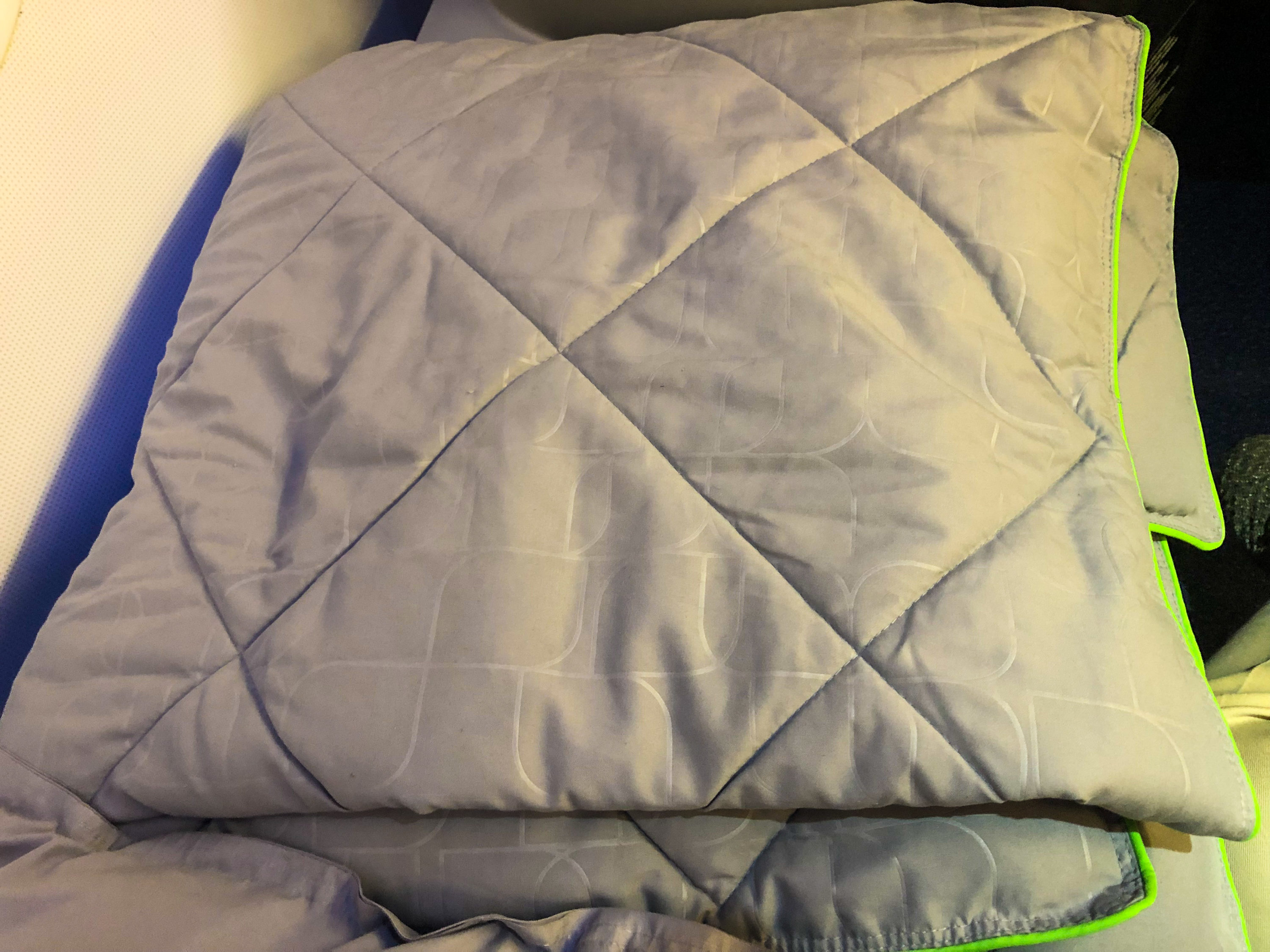 JetBlue Mint A321 duvet
