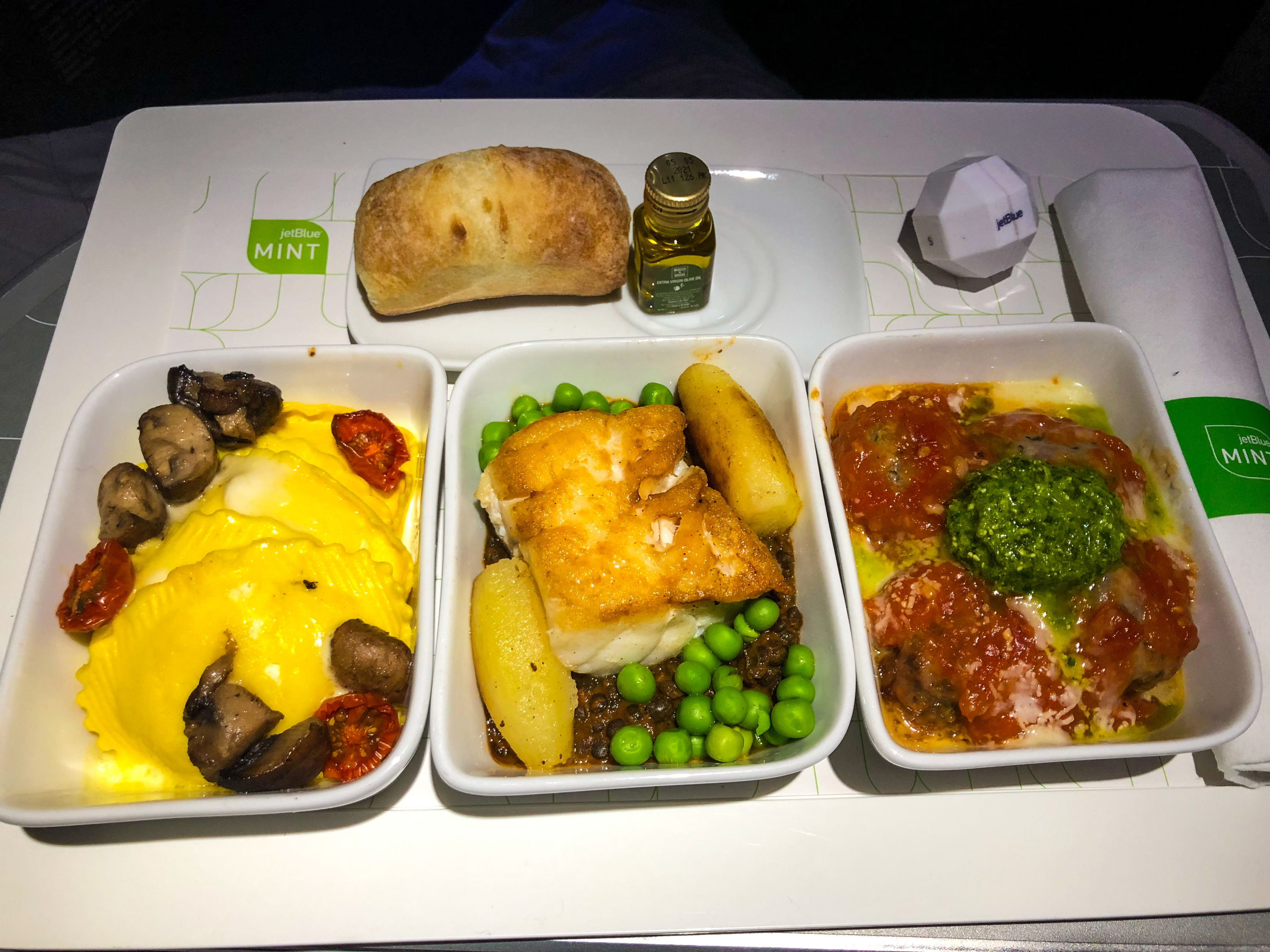 JetBlue Mint A321 tapas style dinner