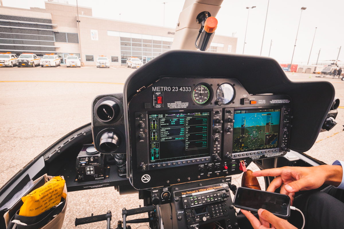 BLADE Bell 407 Helicopter Front Seat