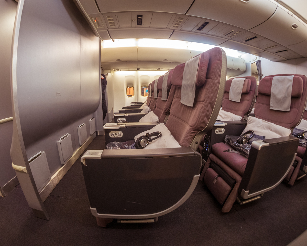 Qantas Boeing 747 Premium Economy Bulkhead Seats