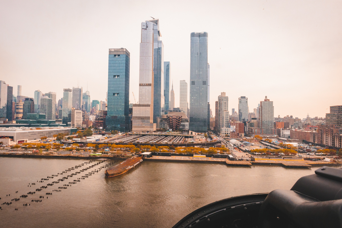 BLADE Helicopter Approaching Hudson Yards