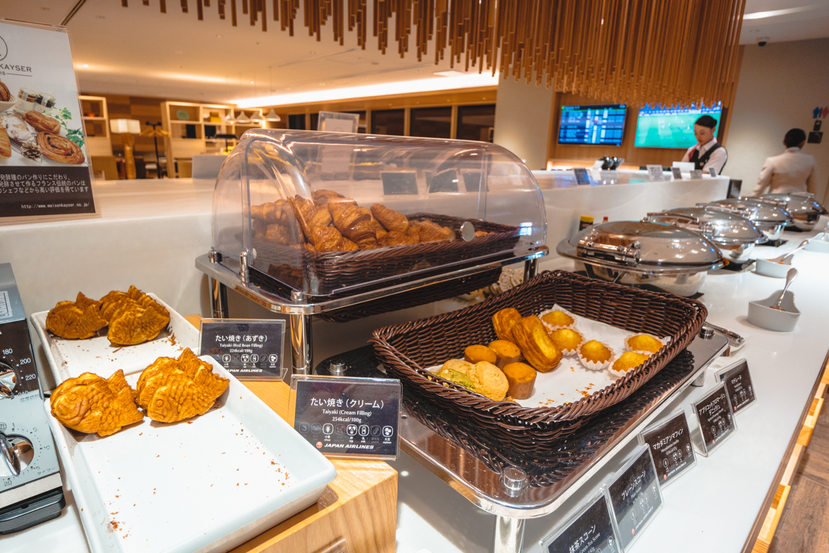 JAL Business Class Lounge Haneda Airport Pastries