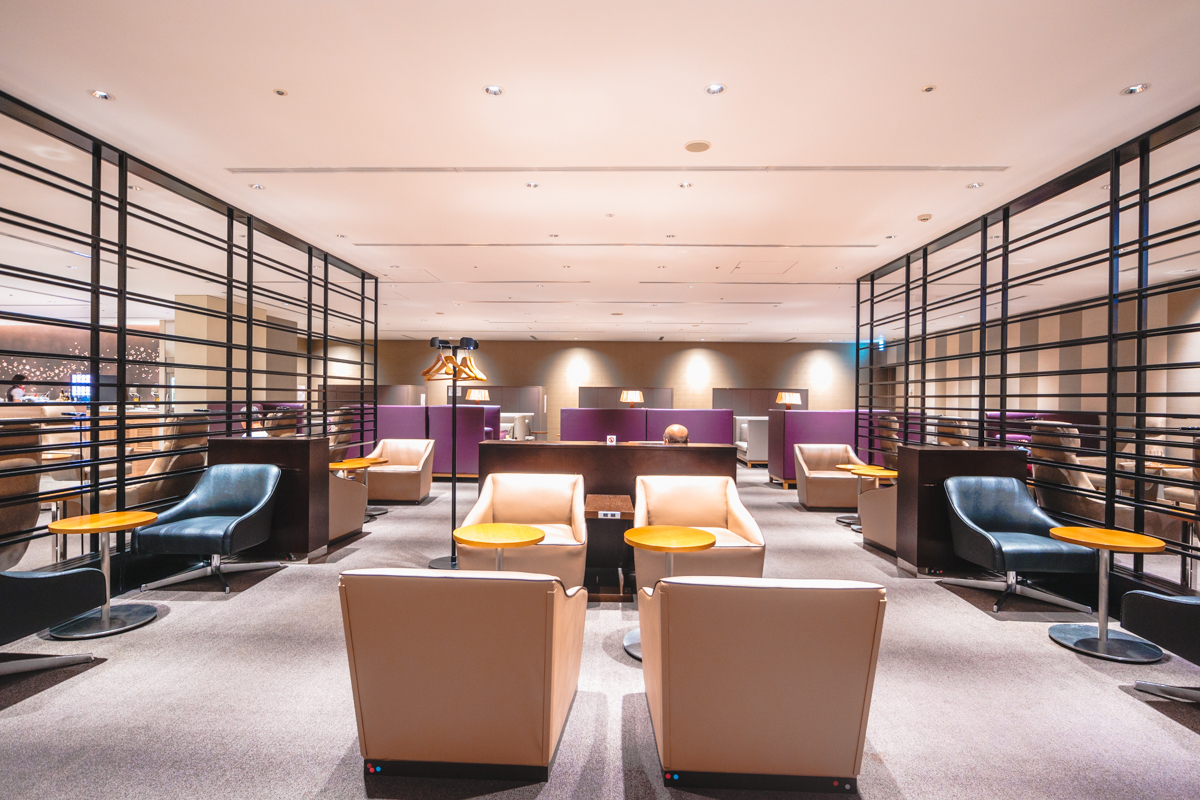 JAL Business Class Lounge Haneda Airport Upstairs Seating