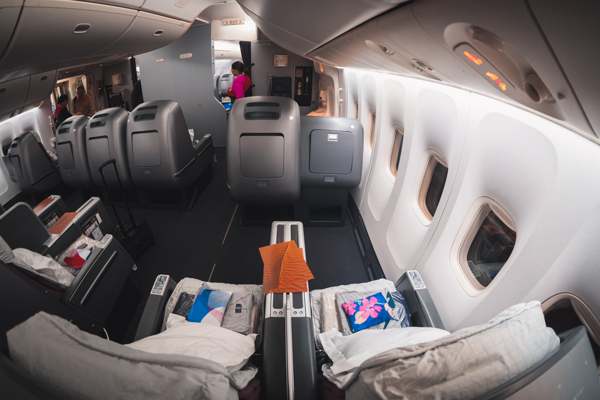 Qantas Boeing 747 Business Class 6J/6K