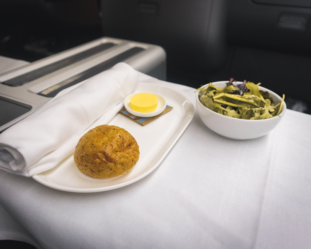Qantas Boeing 747 Business Class Side "Salad"