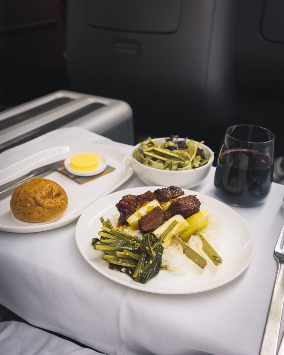 Qantas Boeing 747 Business Class Main Course