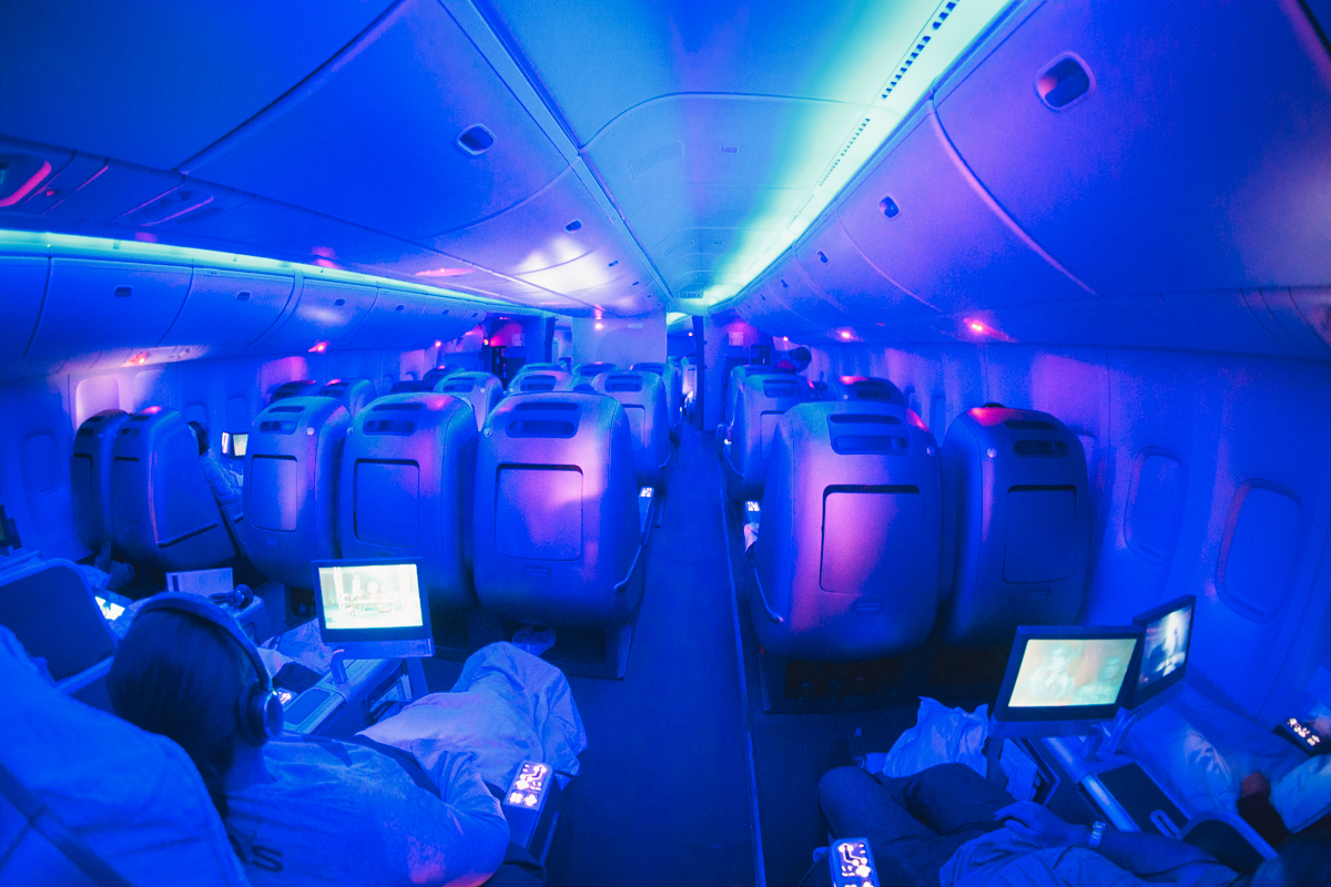 Qantas Boeing 747 Business Class Mood Lighting
