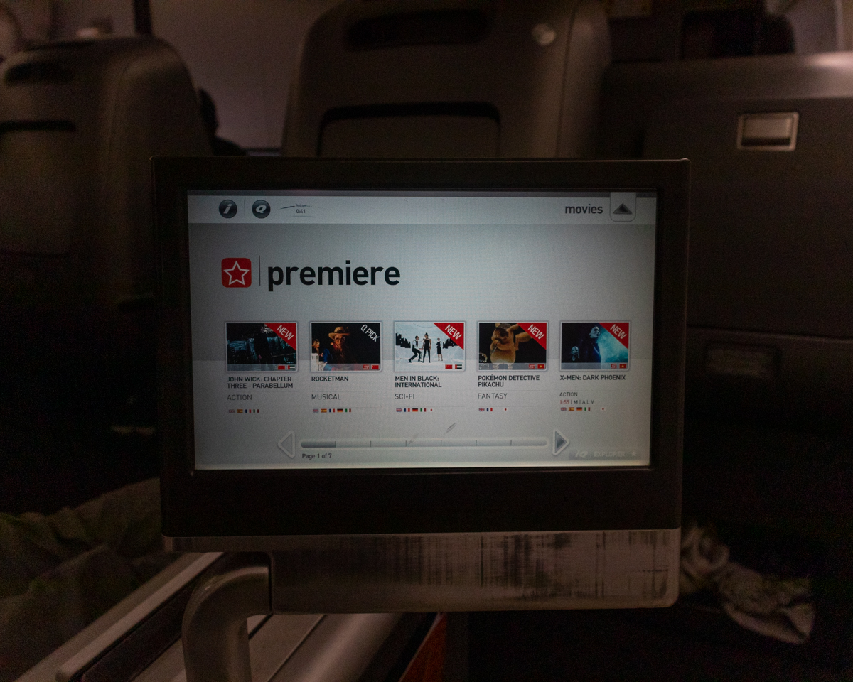 Qantas Boeing 747 Business Class IFE Content