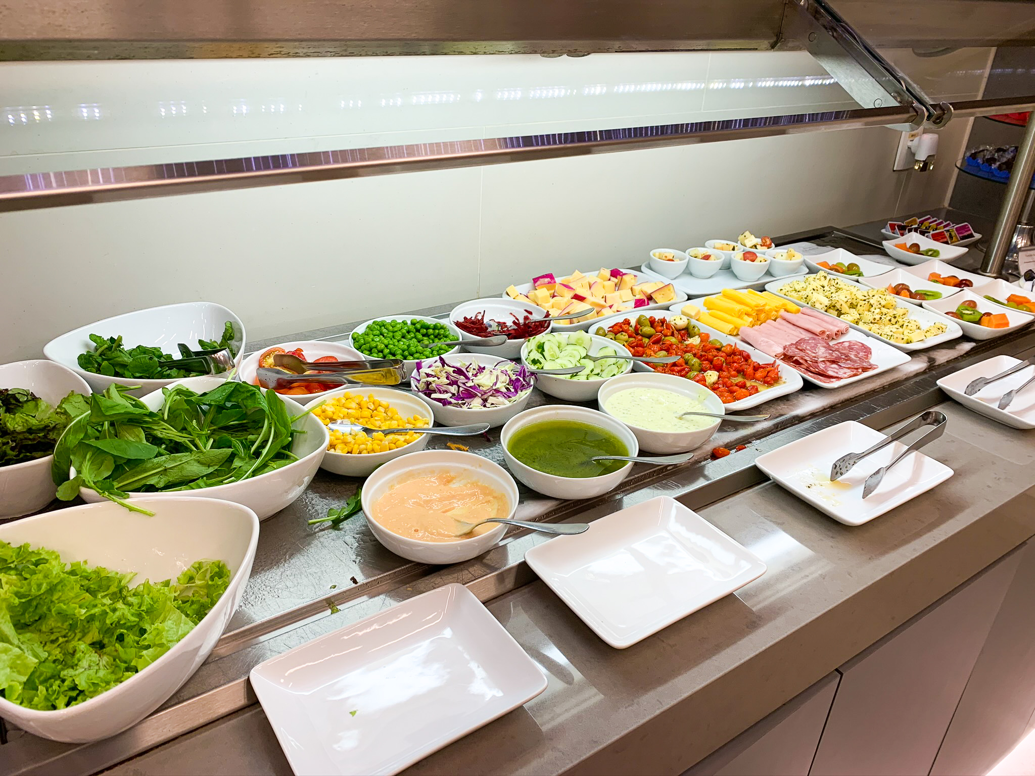 Admirals Club Salad Bar GIG
