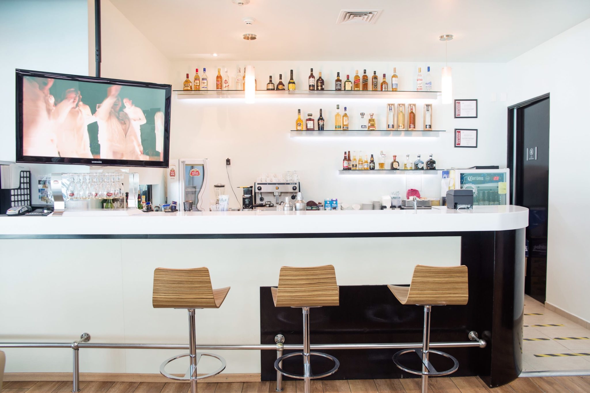 Amex Lounge TLC Bar