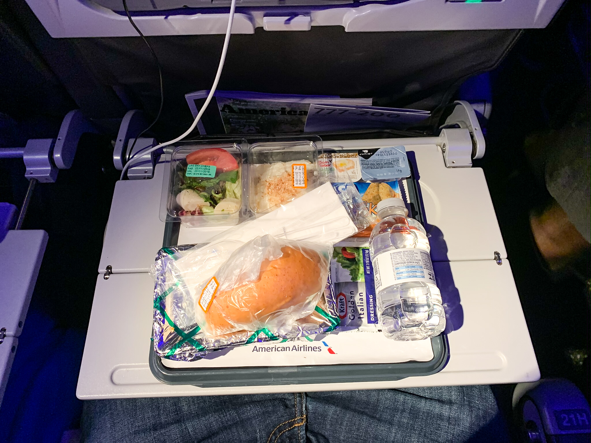 AA 777-200 Economy Meal.