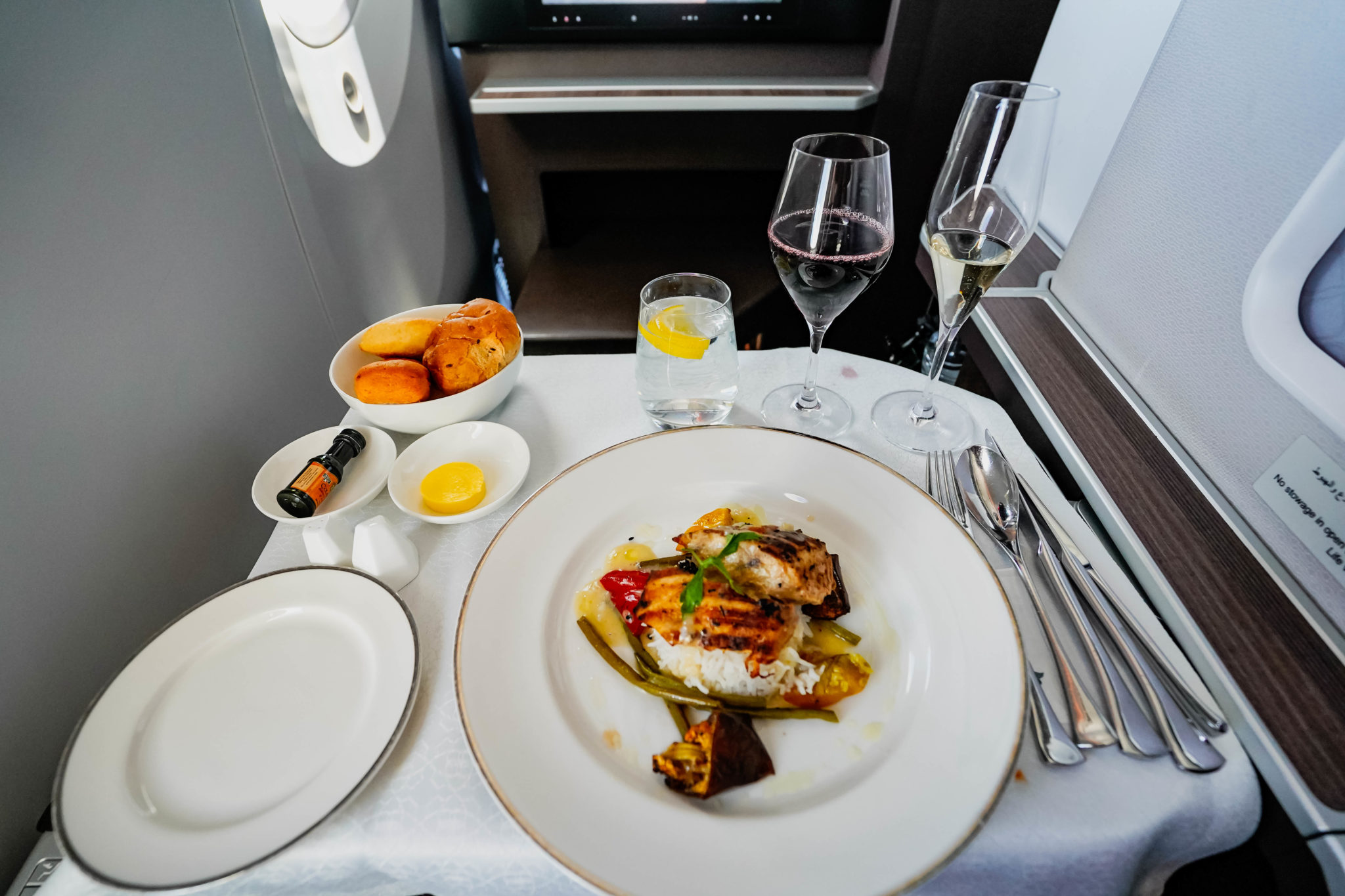 Oman Air B787-9 Business Class --- Pan-Fried Hamour
