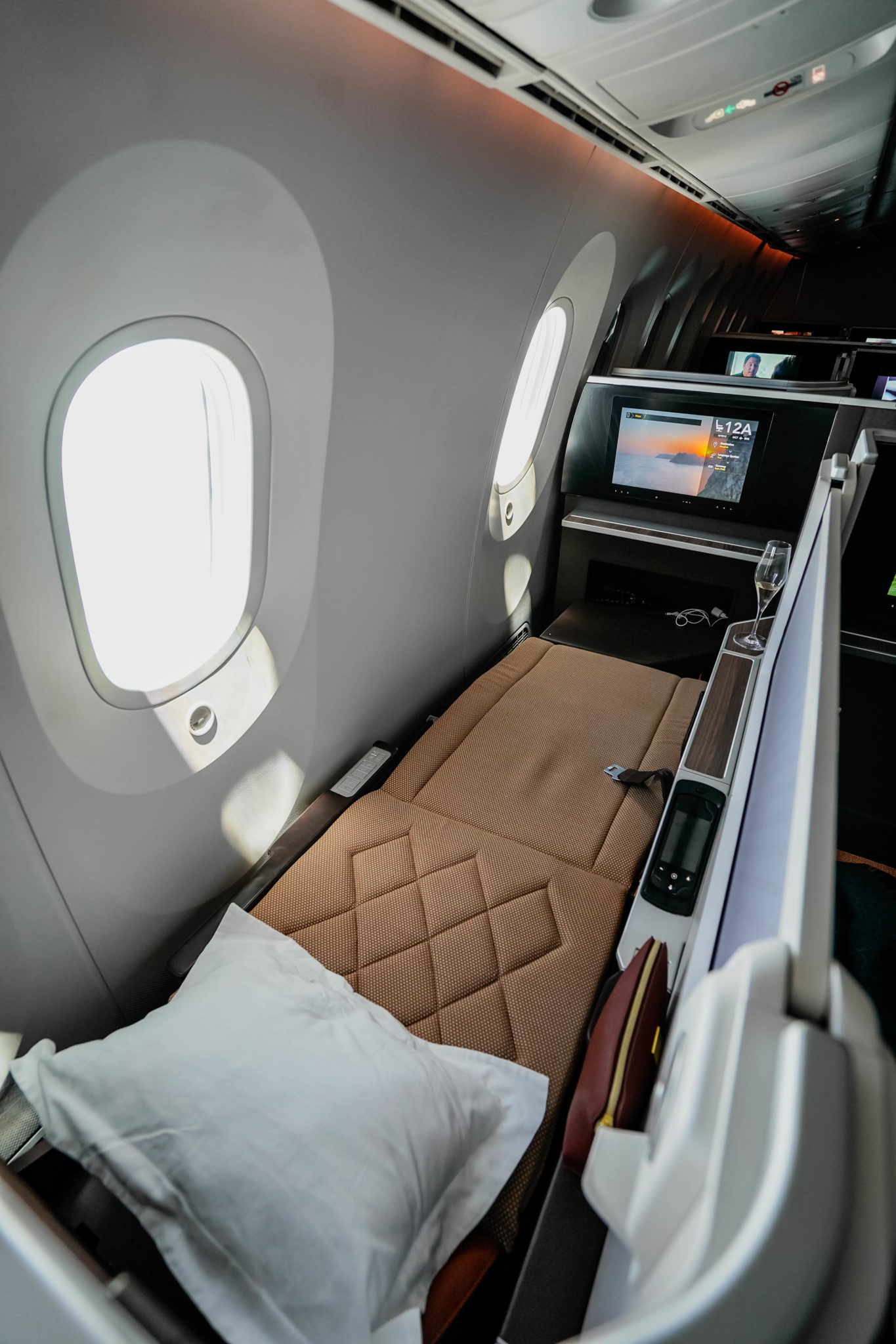 Oman Air B787-9 Business Class Cabin --- Seat in Bed Mode