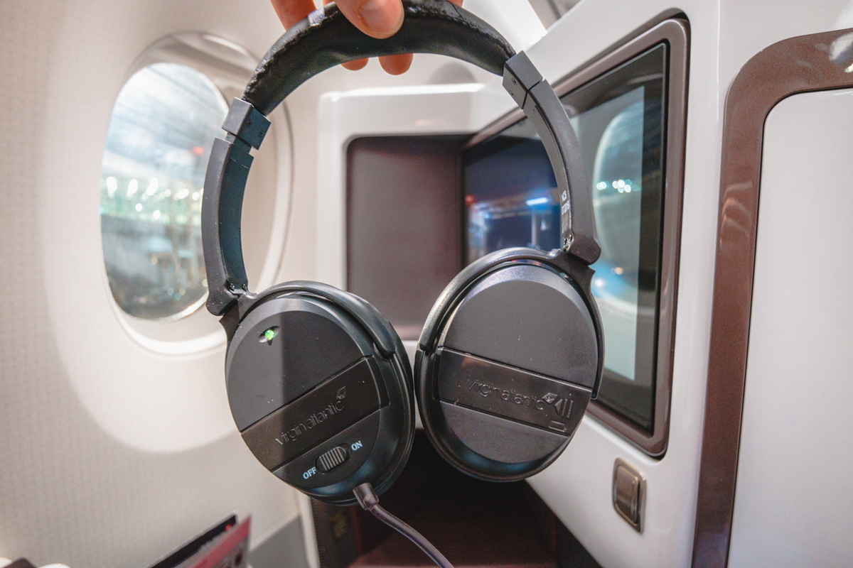Virgin Atlantic Airbus A350 Upper Class Noisecanelling Headphone Virgin Atlantic Airbus A350 Upper Class Noisecanelling Headphones