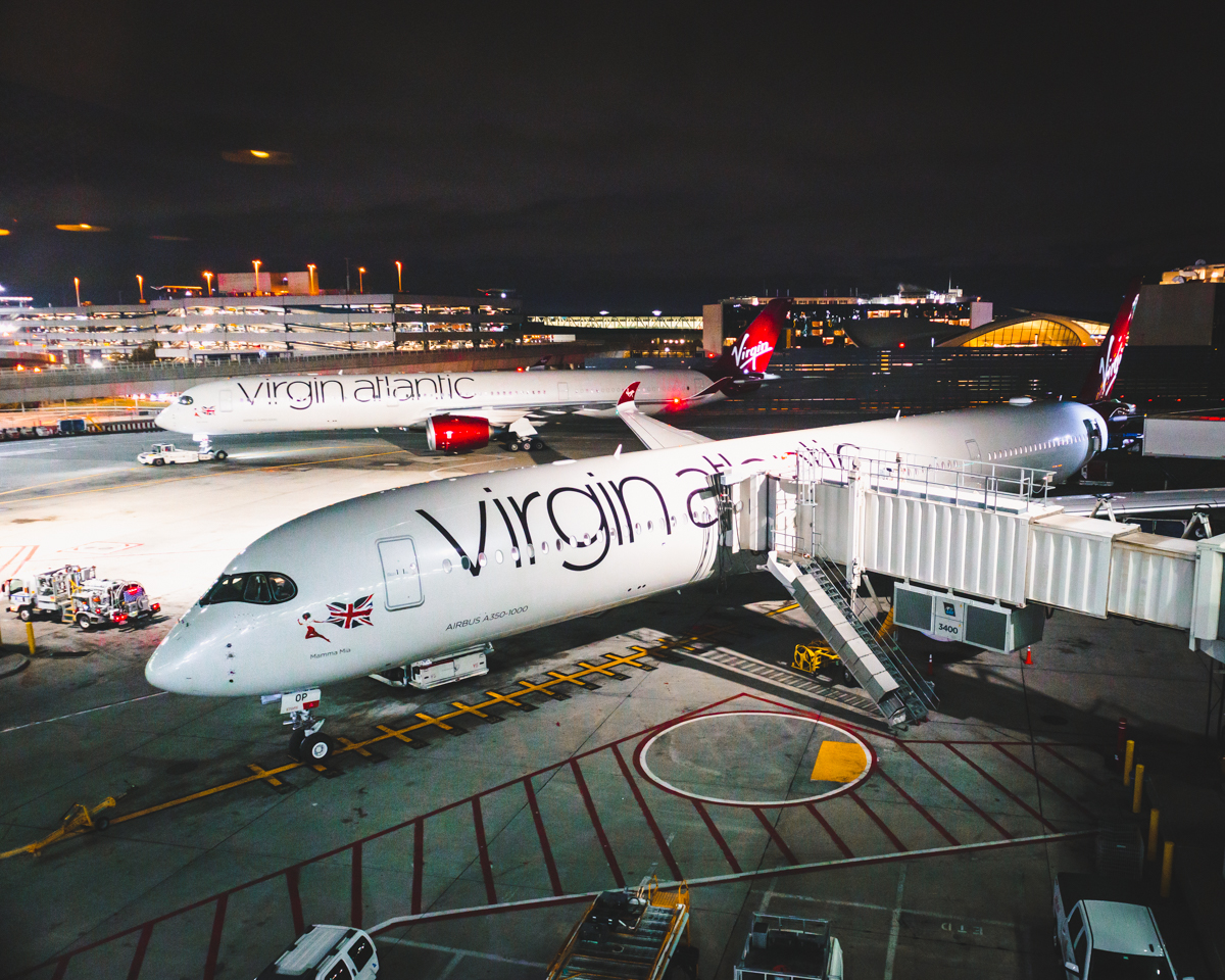 Virgin Atlantic Clubhouse JFK View of Airbus A350 Virgin Atlantic Clubhouse JFK View of Airbus A350