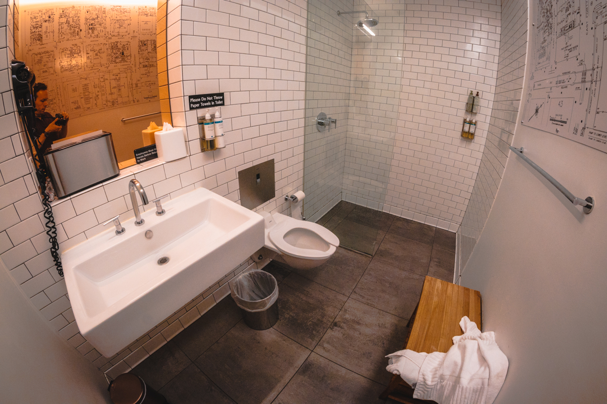Virgin Atlantic Clubhouse JFK Bathroom & Shower Virgin Atlantic Clubhouse JFK Bathroom & Shower