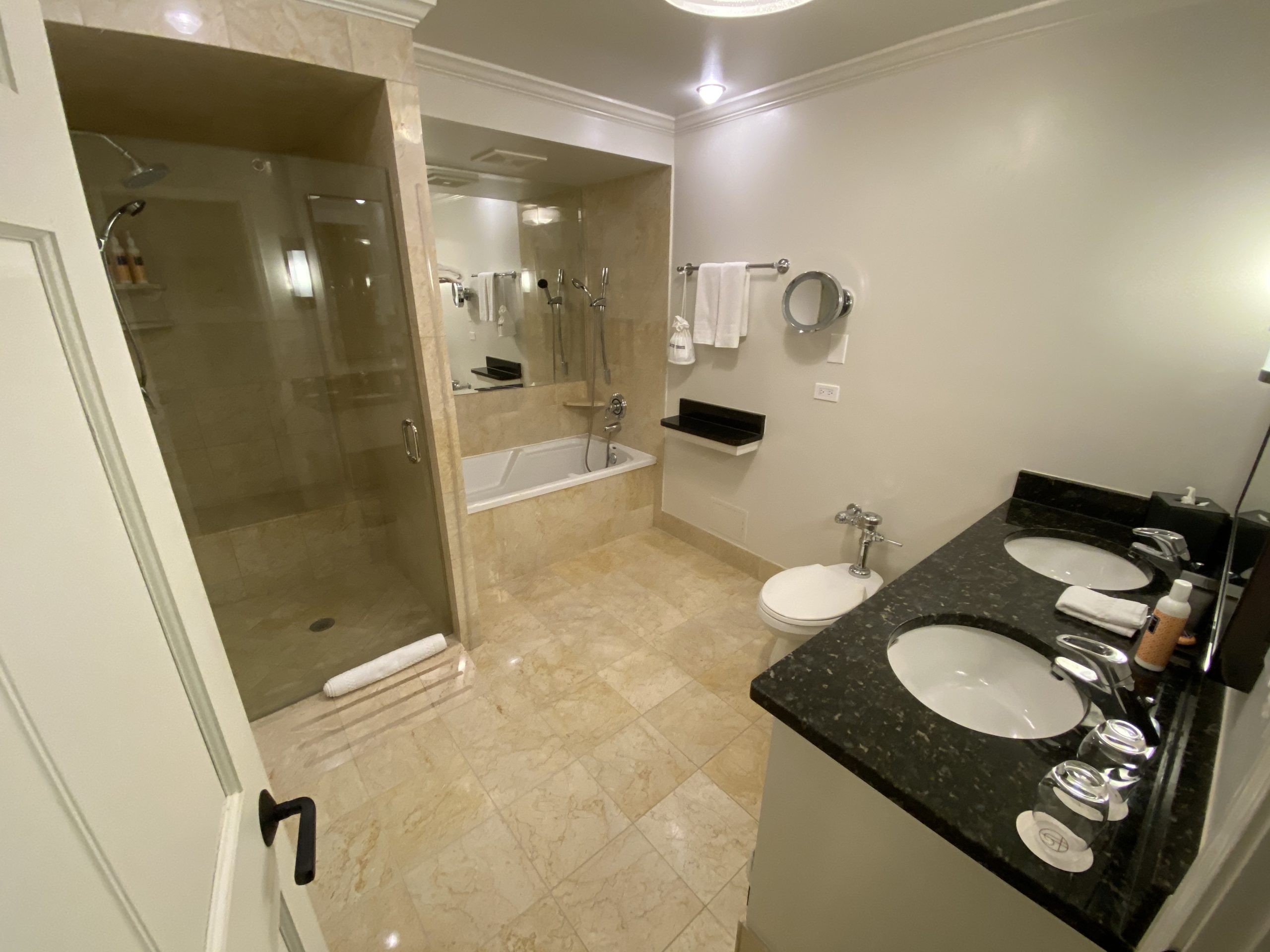 The Talbott Hotel Suite Bathroom